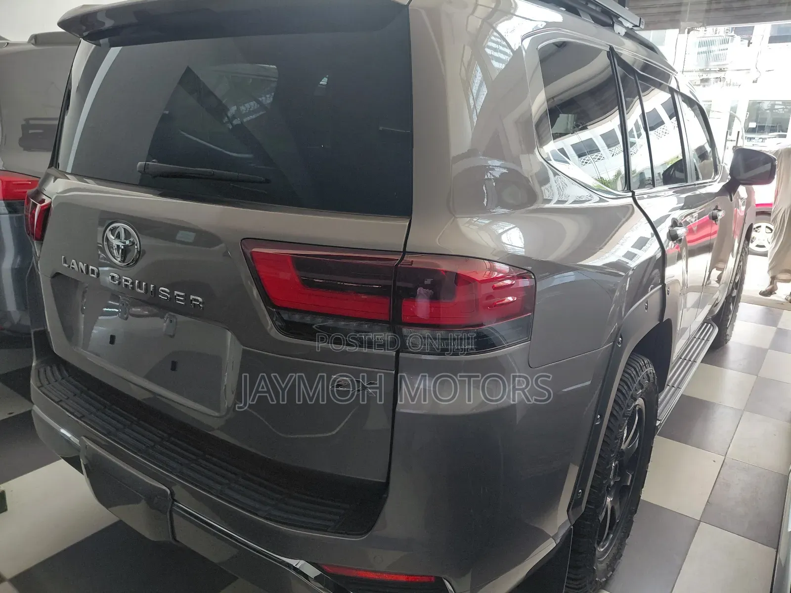 Toyota Land Cruiser 2023 Gold