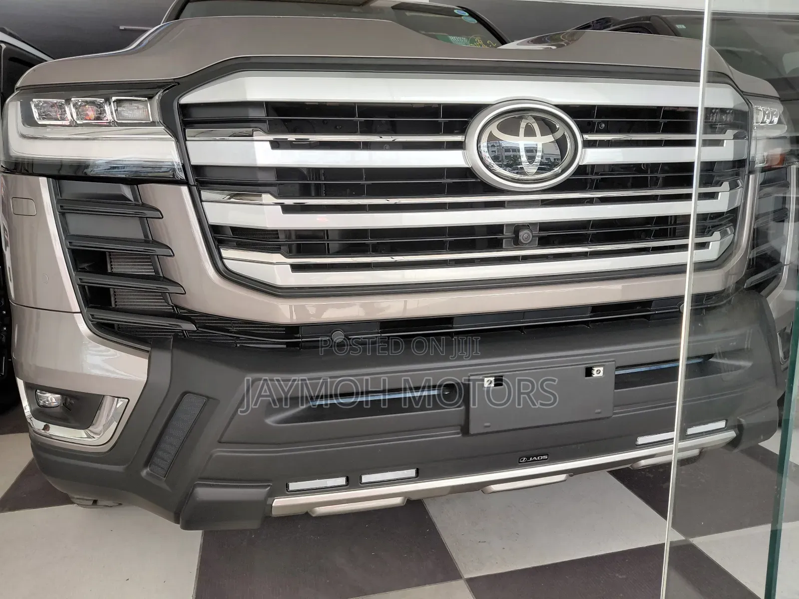 Toyota Land Cruiser 2023 Gold