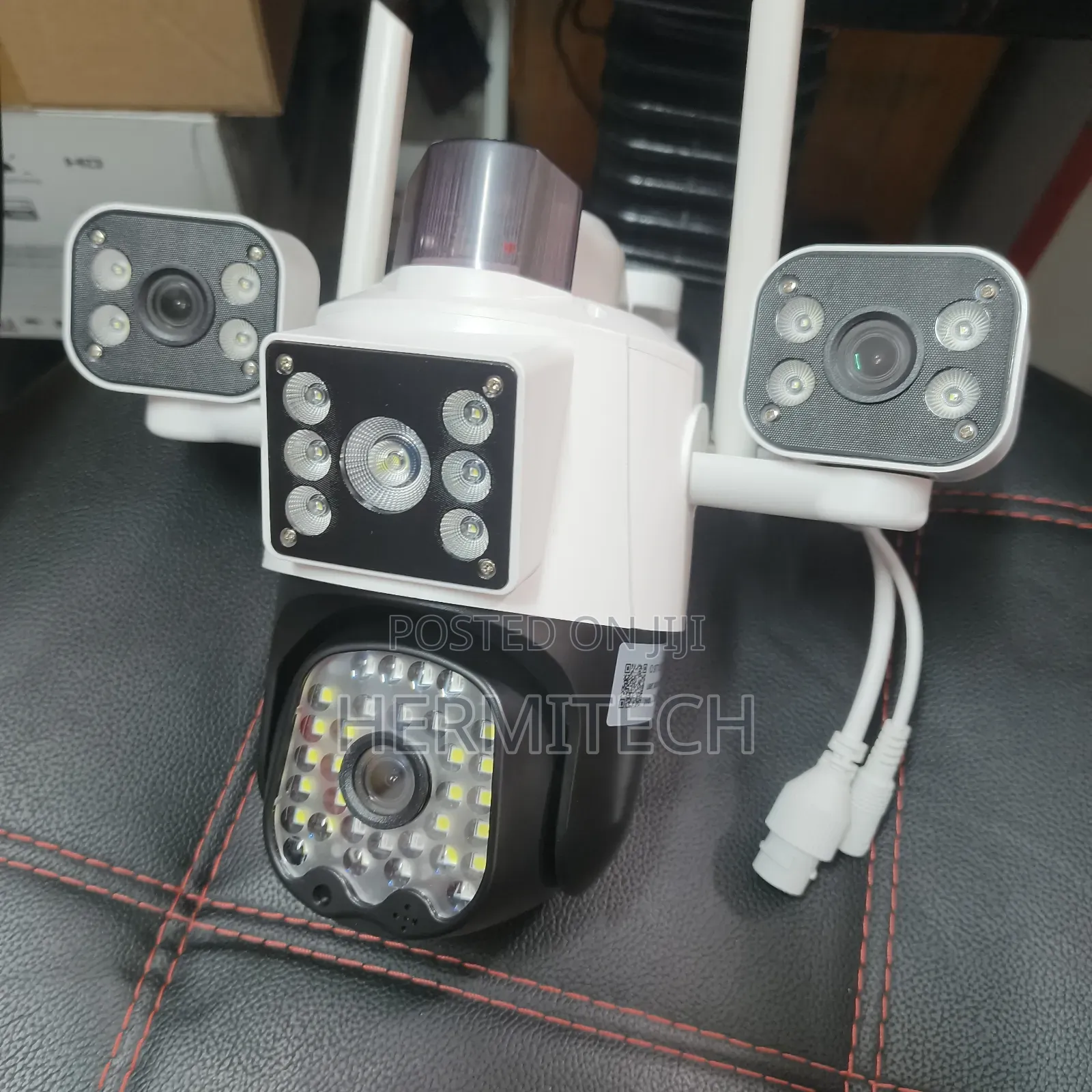 Triple Lens Electric 4g Wifi Camera