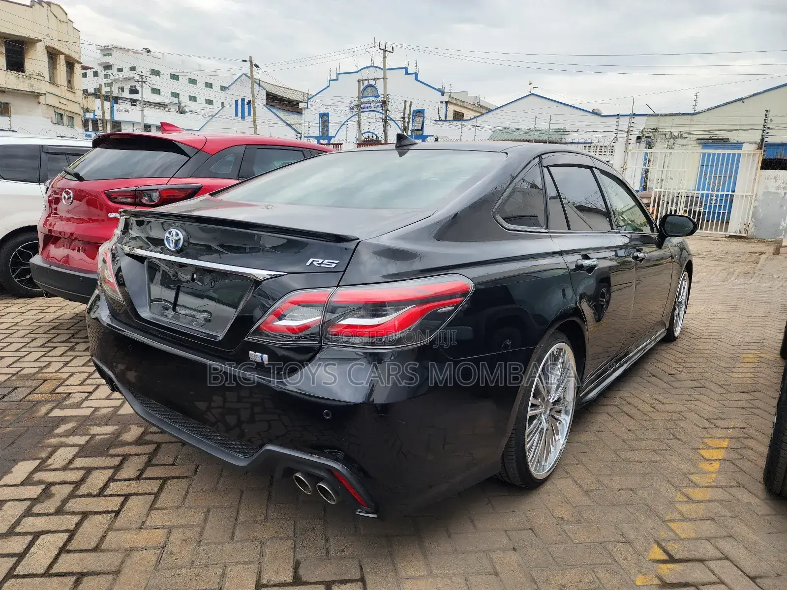 Toyota Crown 2018 Black