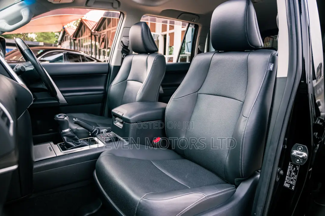 Toyota Land Cruiser Prado 2.7 2019 Black