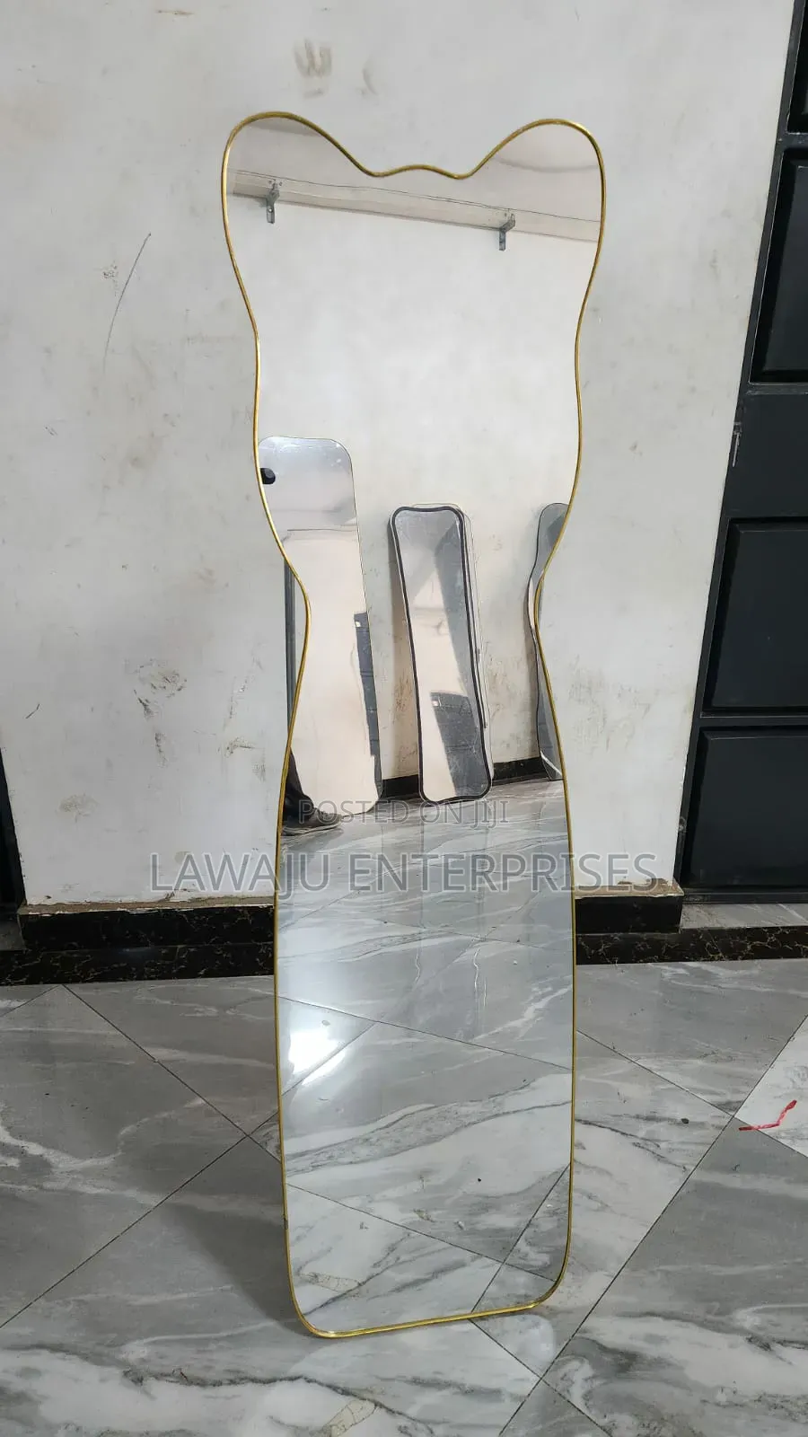 Unbreakable Mirror