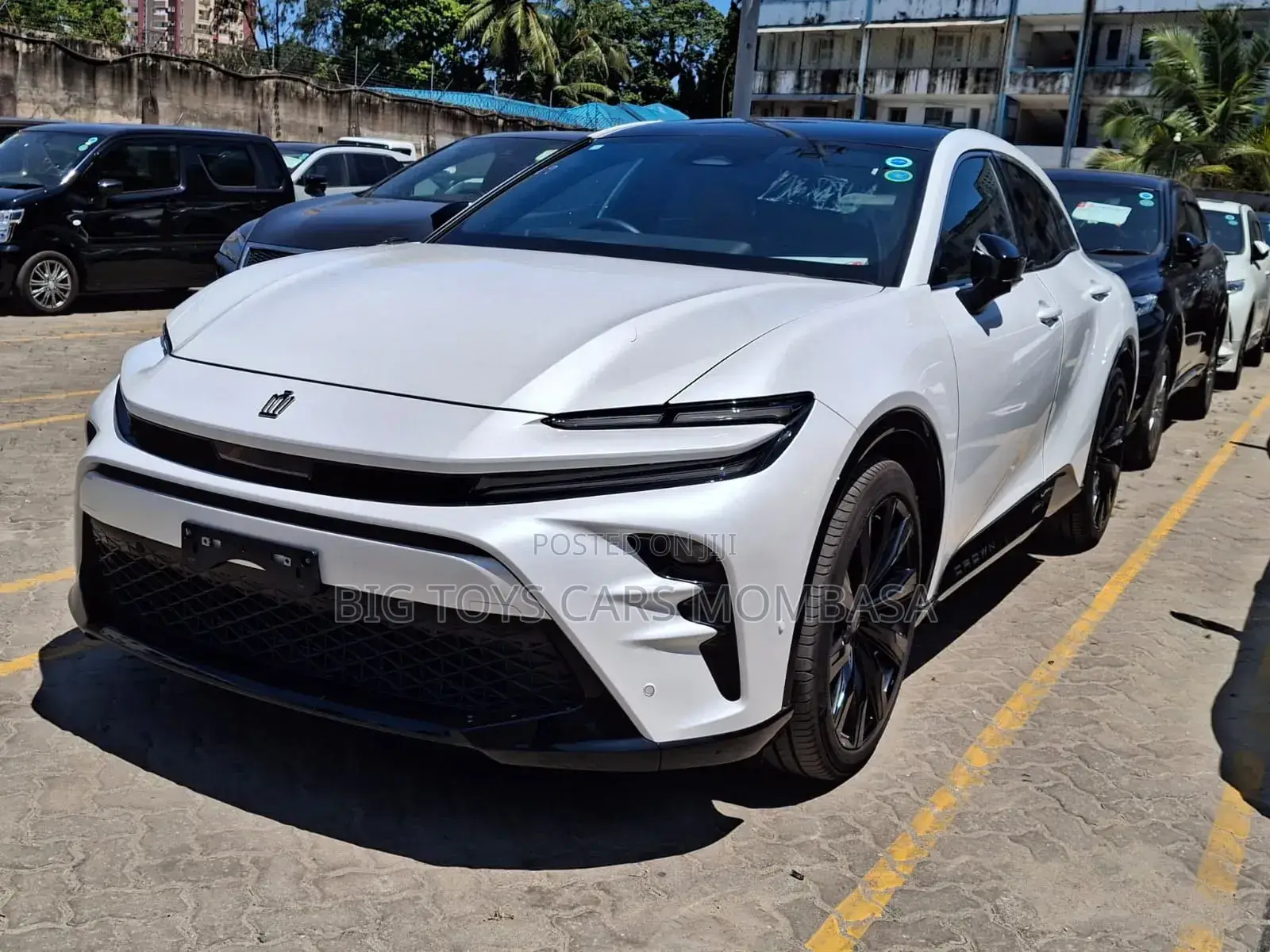 Toyota Crown 2020 White