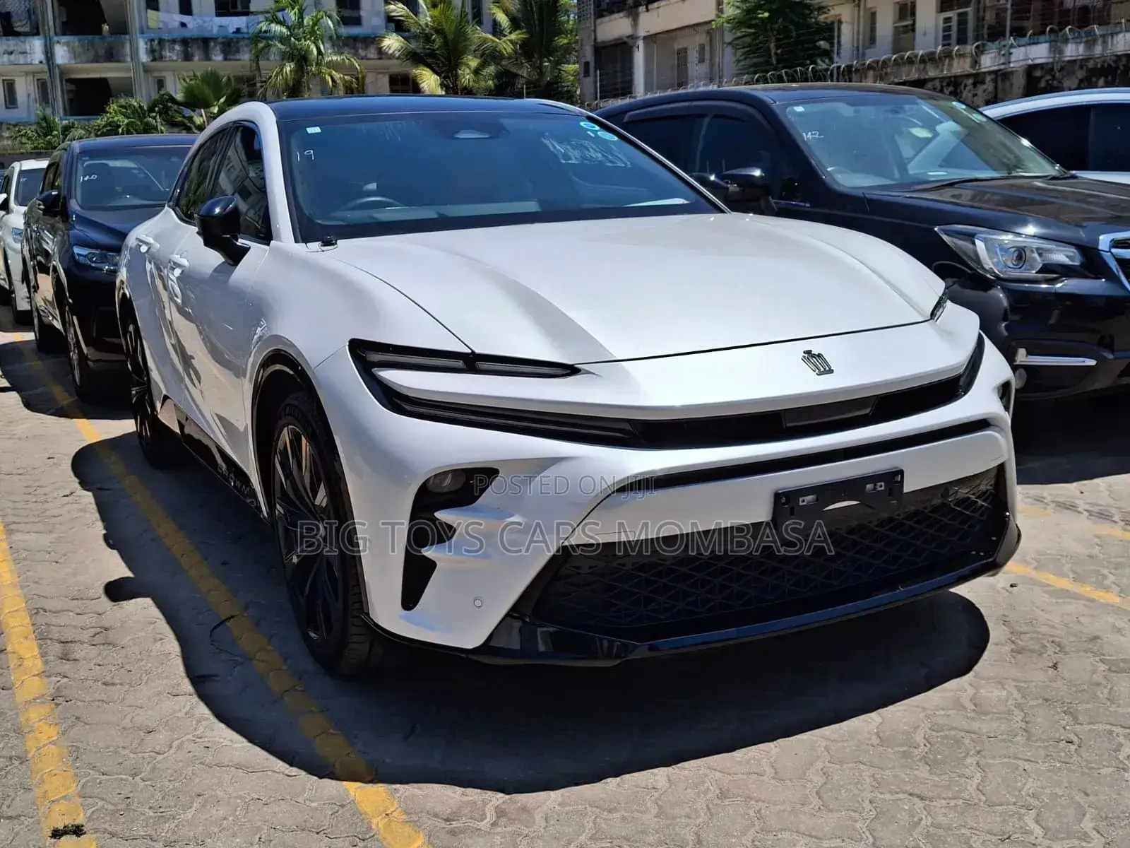 Toyota Crown 2020 White
