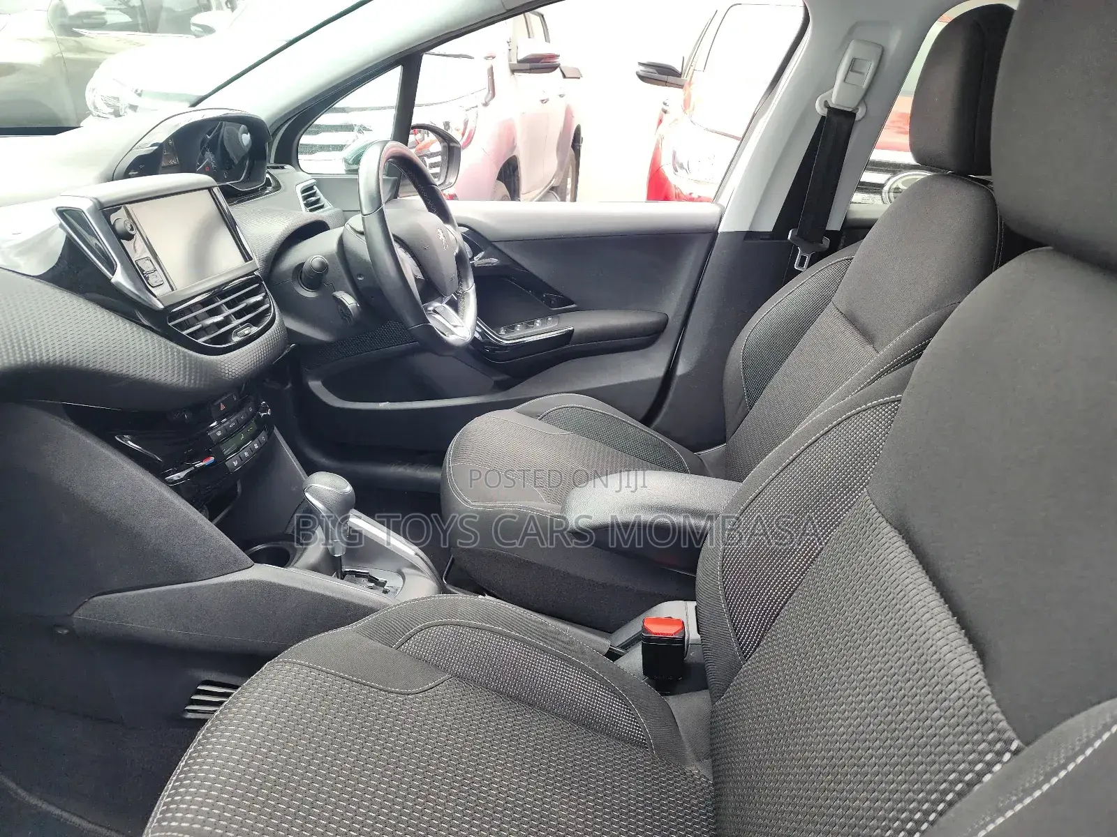 Peugeot 208 2018 White