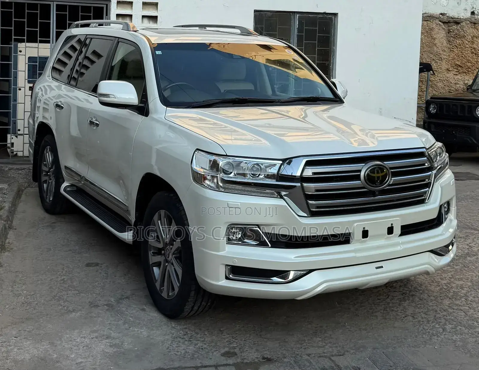 Toyota Land Cruiser 2018 White