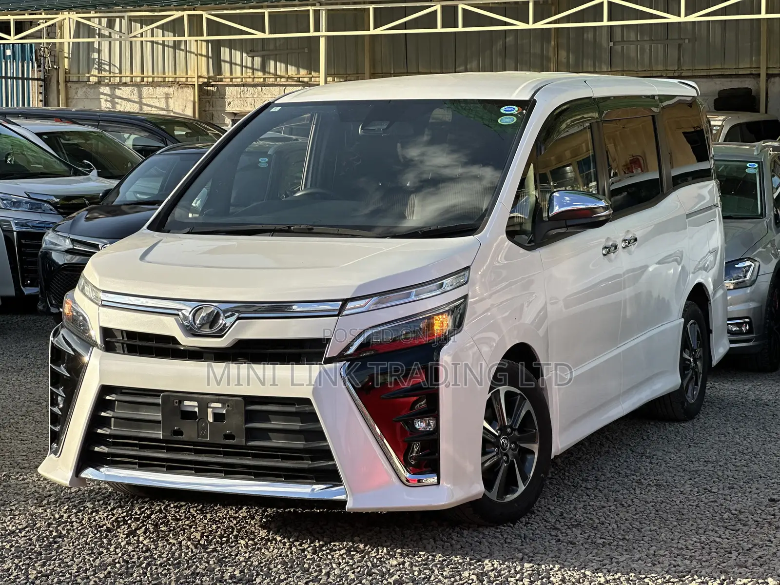 Toyota Voxy 2018 White
