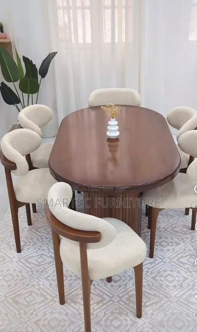 Lovely 6 Seater Dining Seat