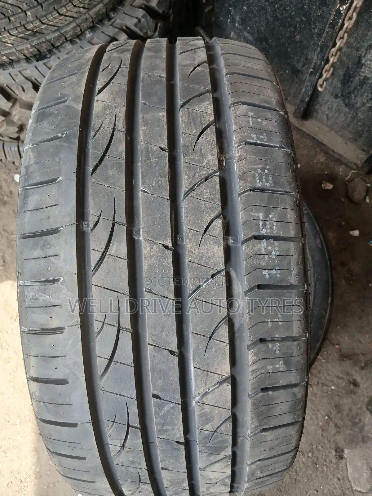 255/35zr18 Fortune (Made In Thailand)