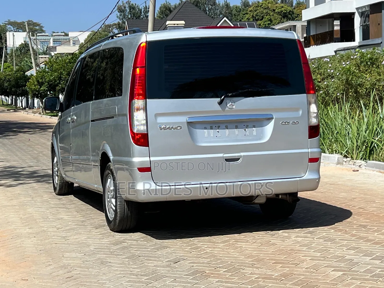 Mercedes-Benz Viano 2014 Silver