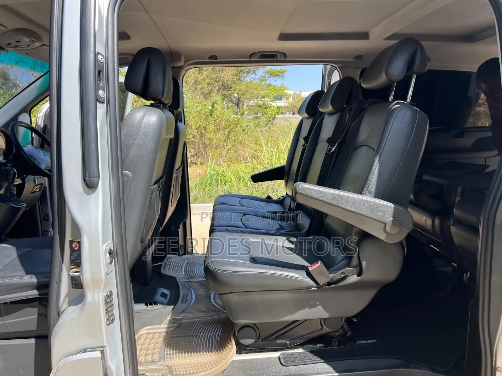 Mercedes-Benz Viano 2014 Silver