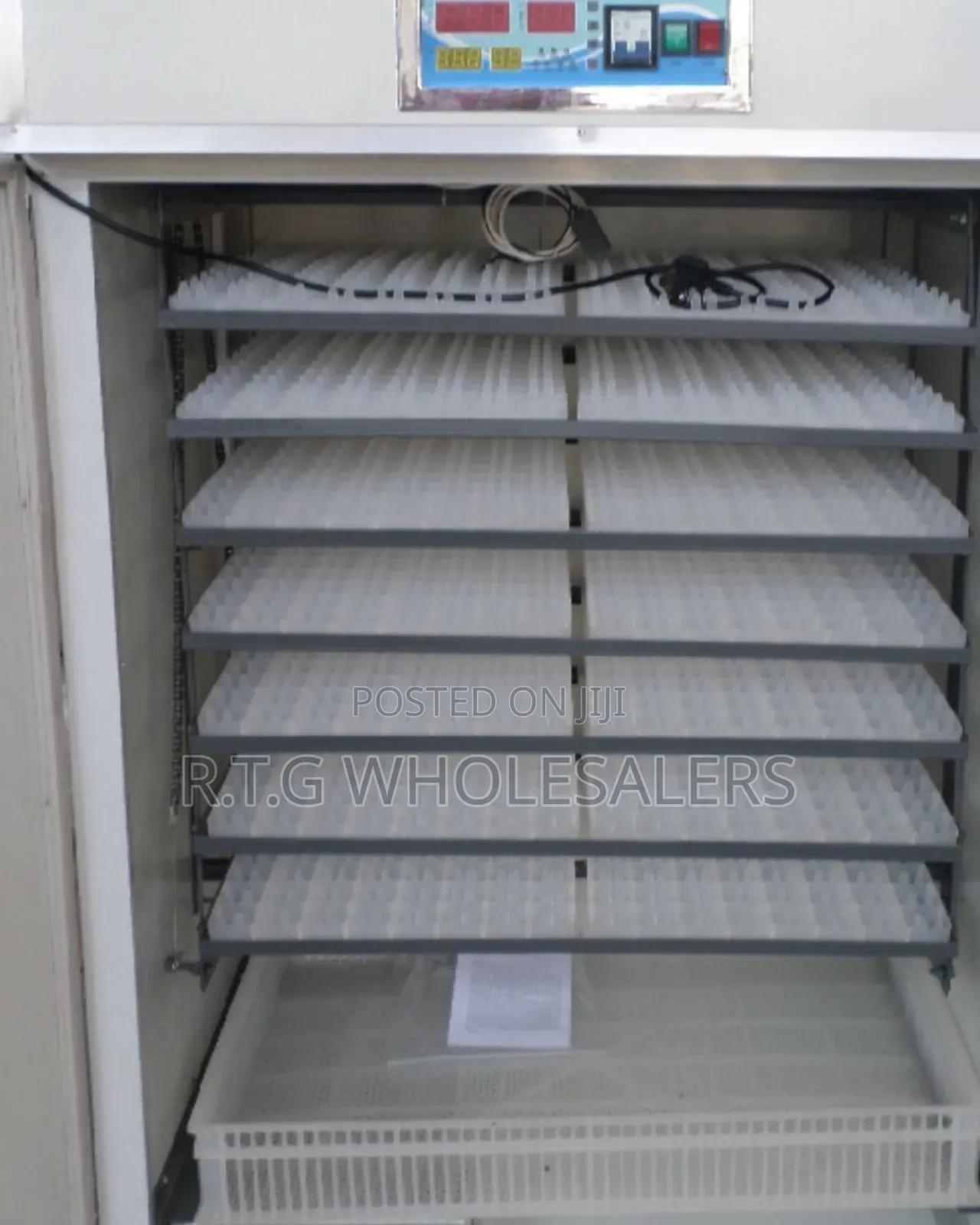 128‐Egg Automatic Poultry Incubator – Digital Control
