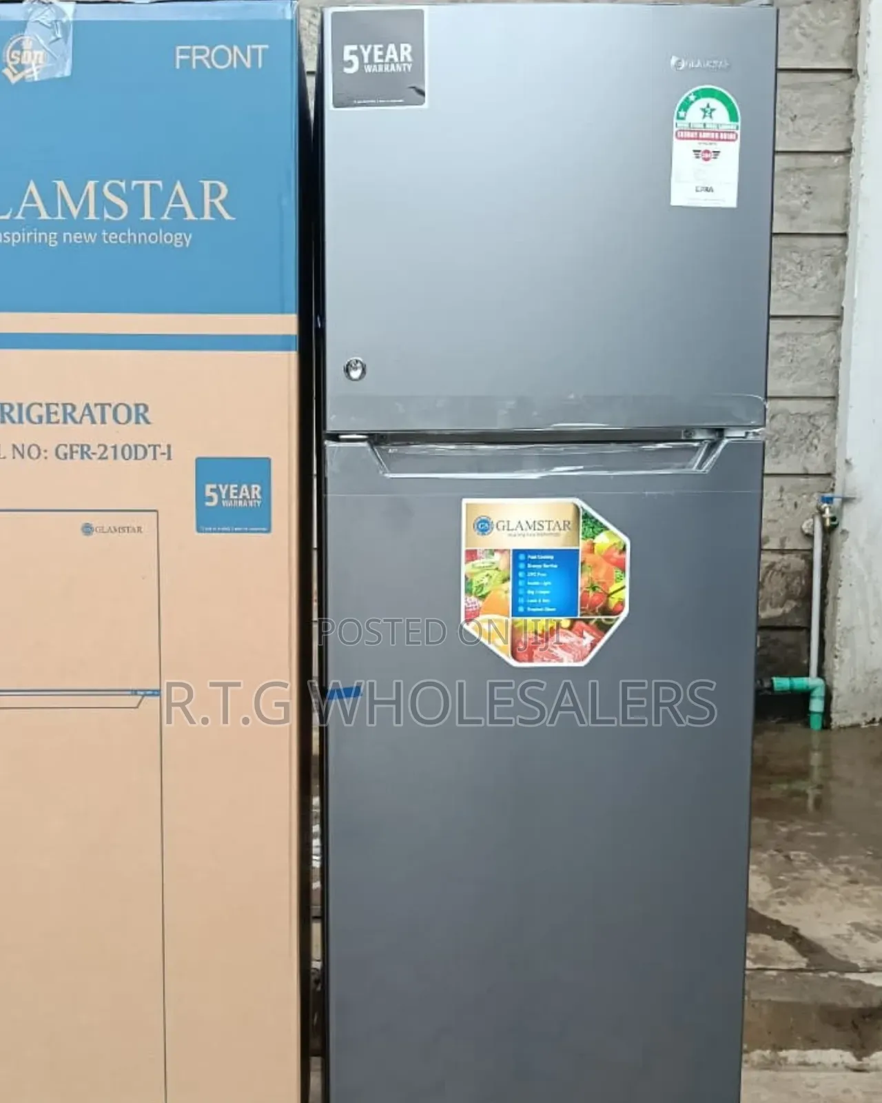 Glamstar 2‐Door Refrigerator 168 L – Practical Energy Saving