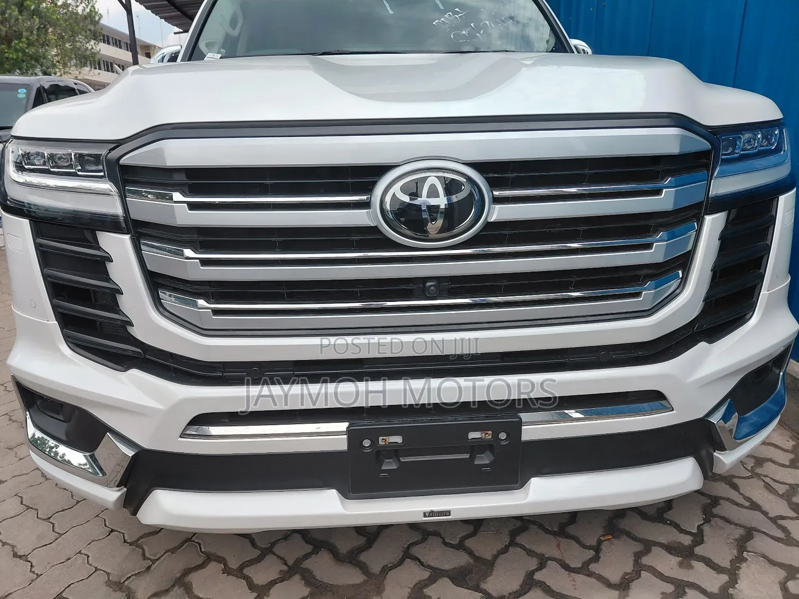 Toyota Land Cruiser 2024 White