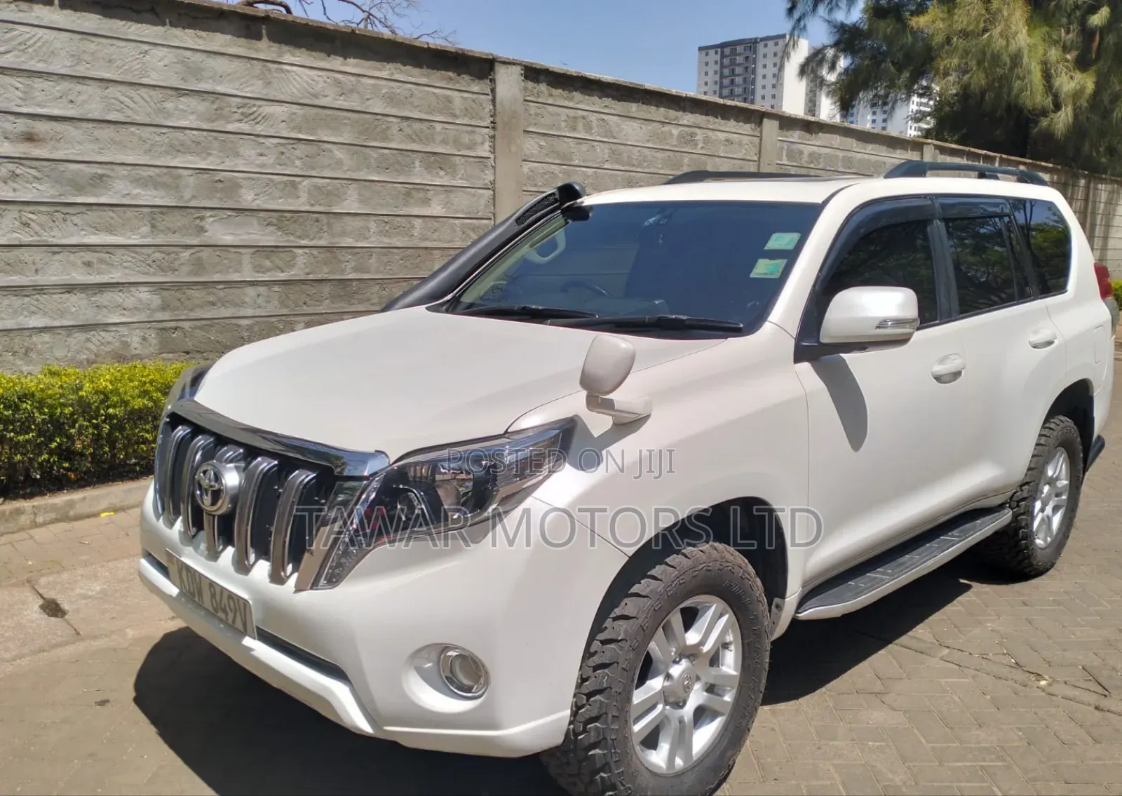 Toyota Land Cruiser Prado 2012 White