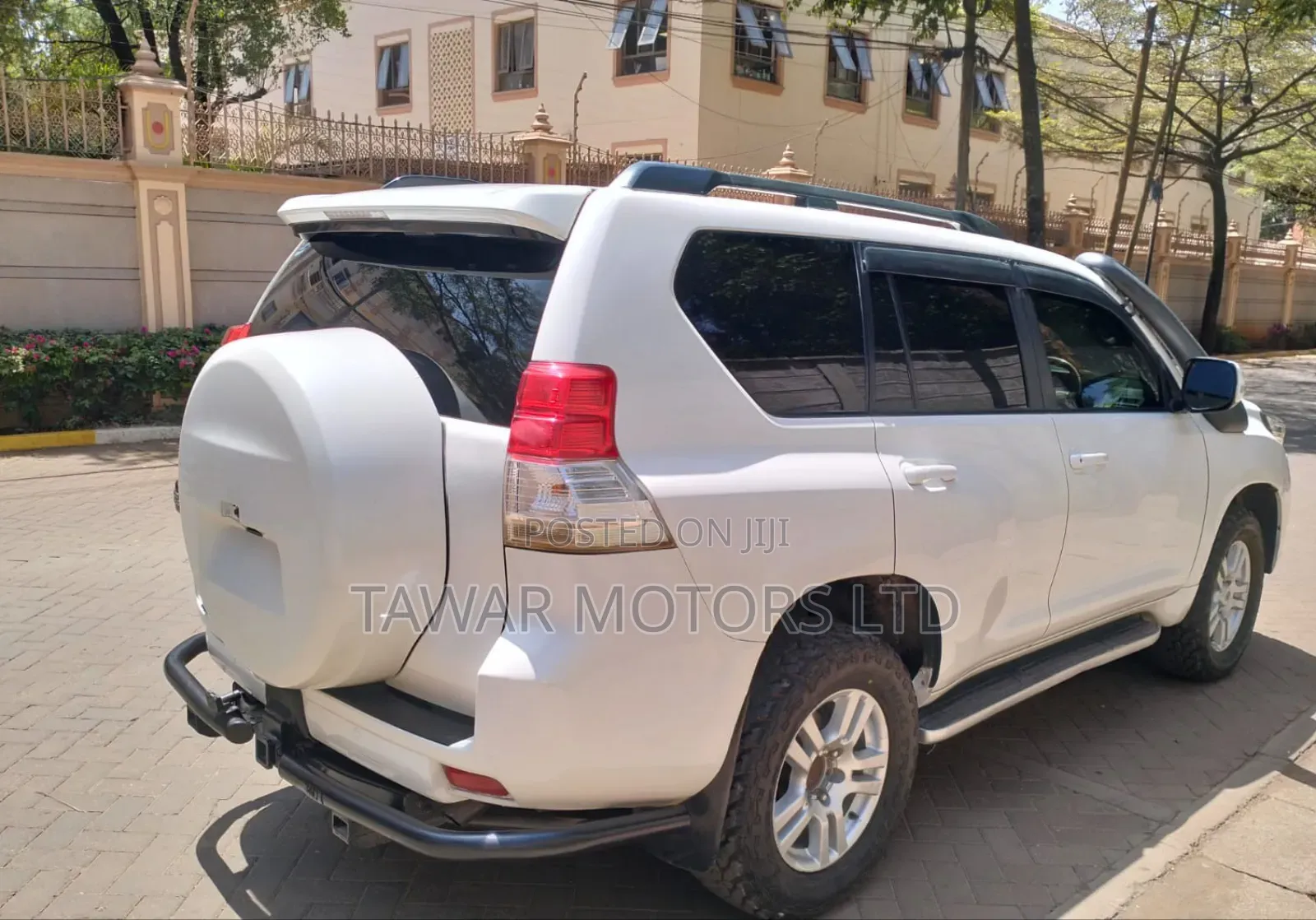 Toyota Land Cruiser Prado 2012 White