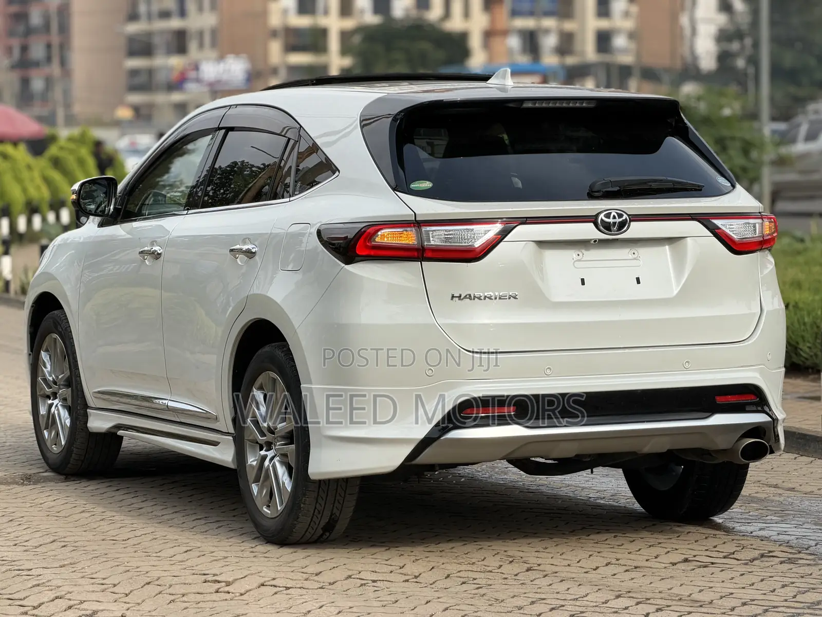 Toyota Harrier 2.0 2019 White
