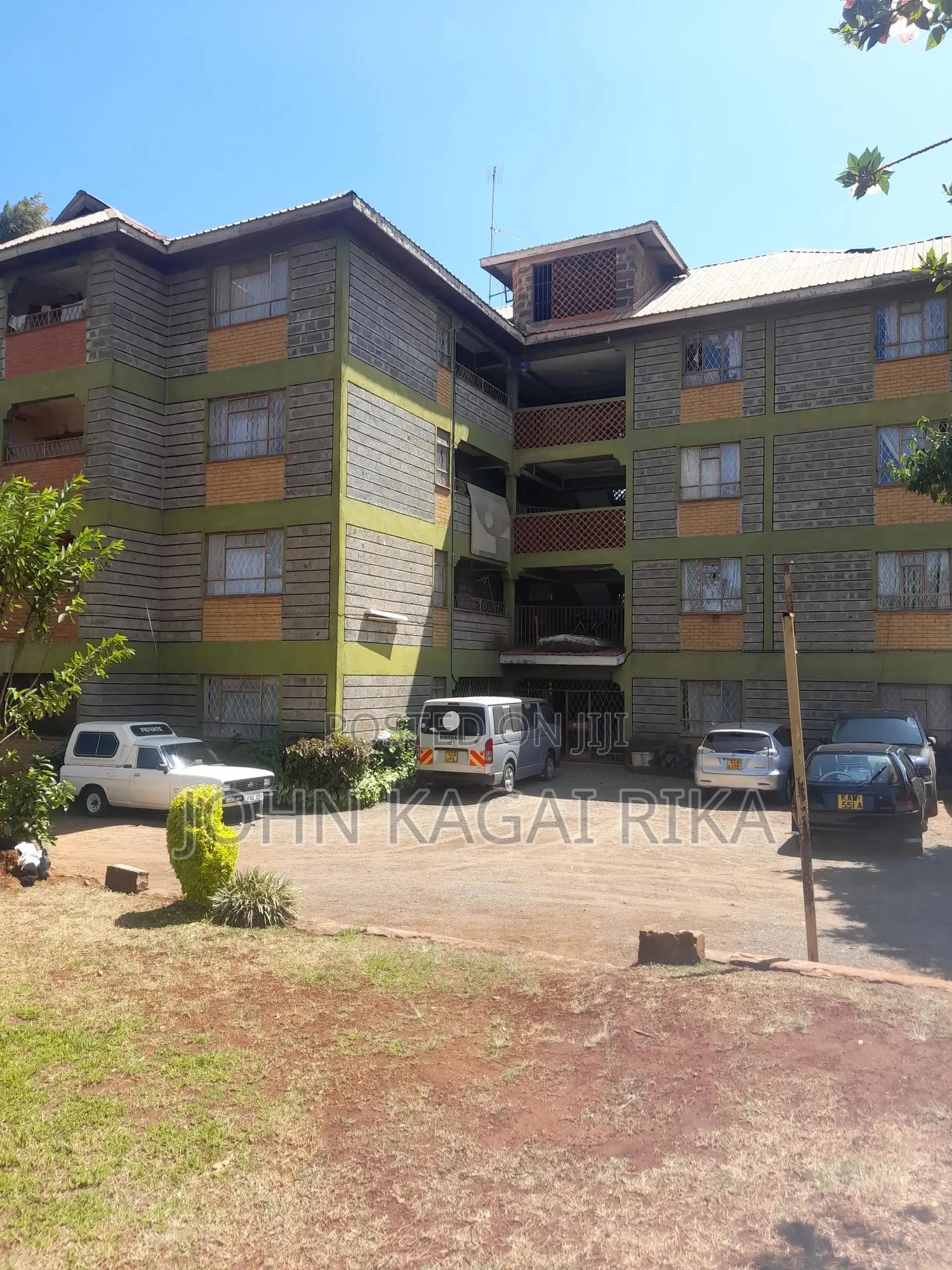 2bdrm Block of Flats in Off Redhill for sale