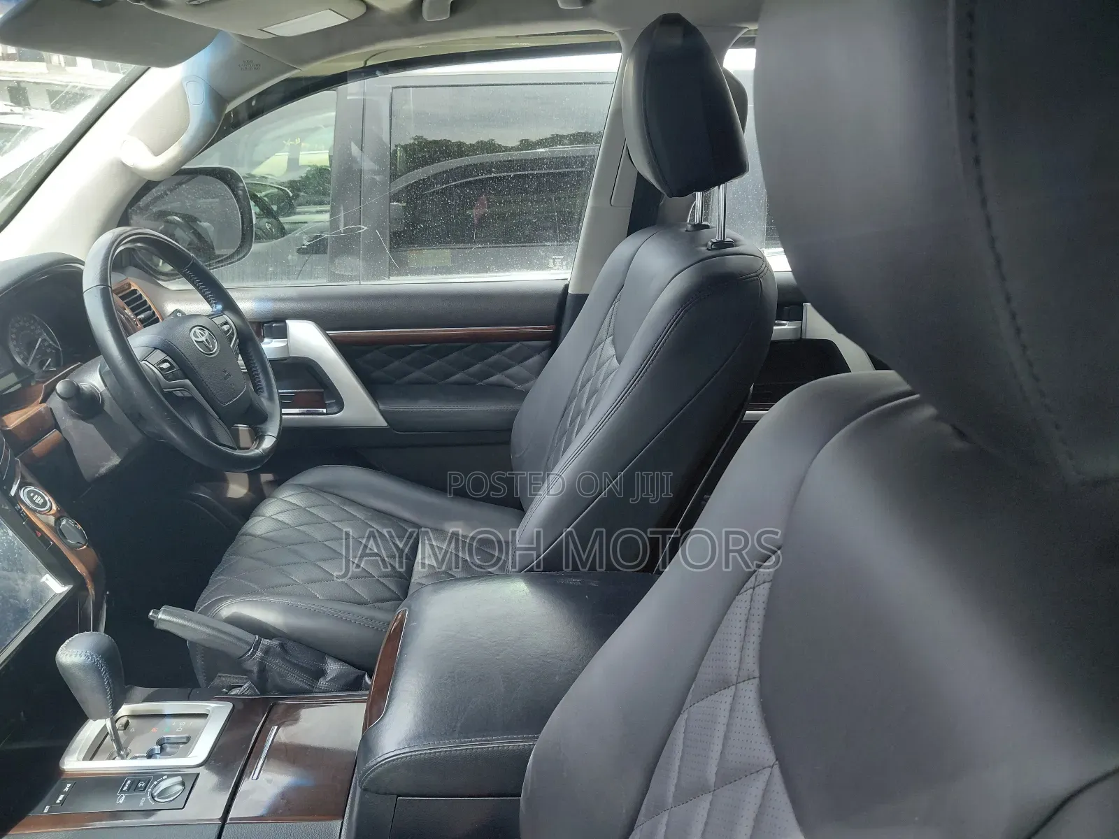Toyota Land Cruiser 2018 White