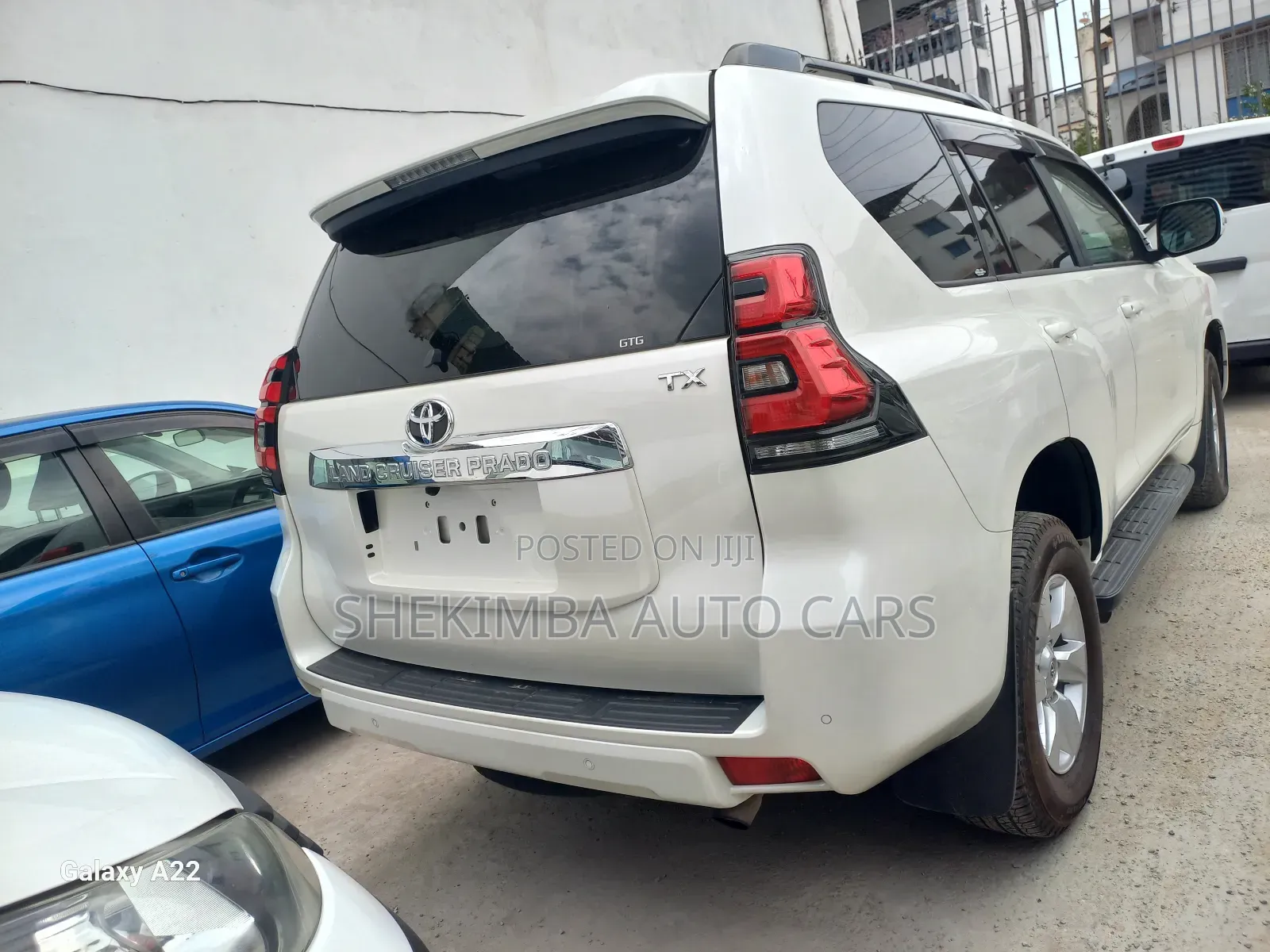 Toyota Land Cruiser Prado 2.8 2019 White
