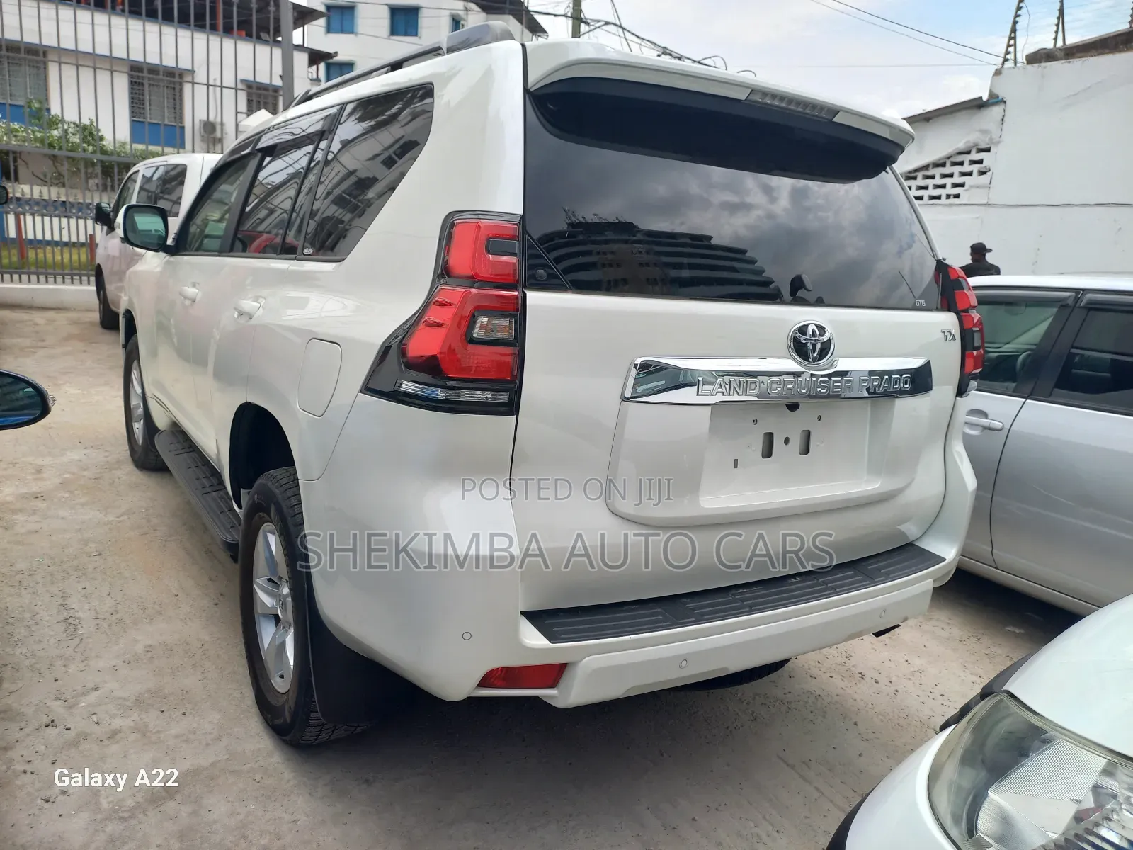 Toyota Land Cruiser Prado 2.8 2019 White