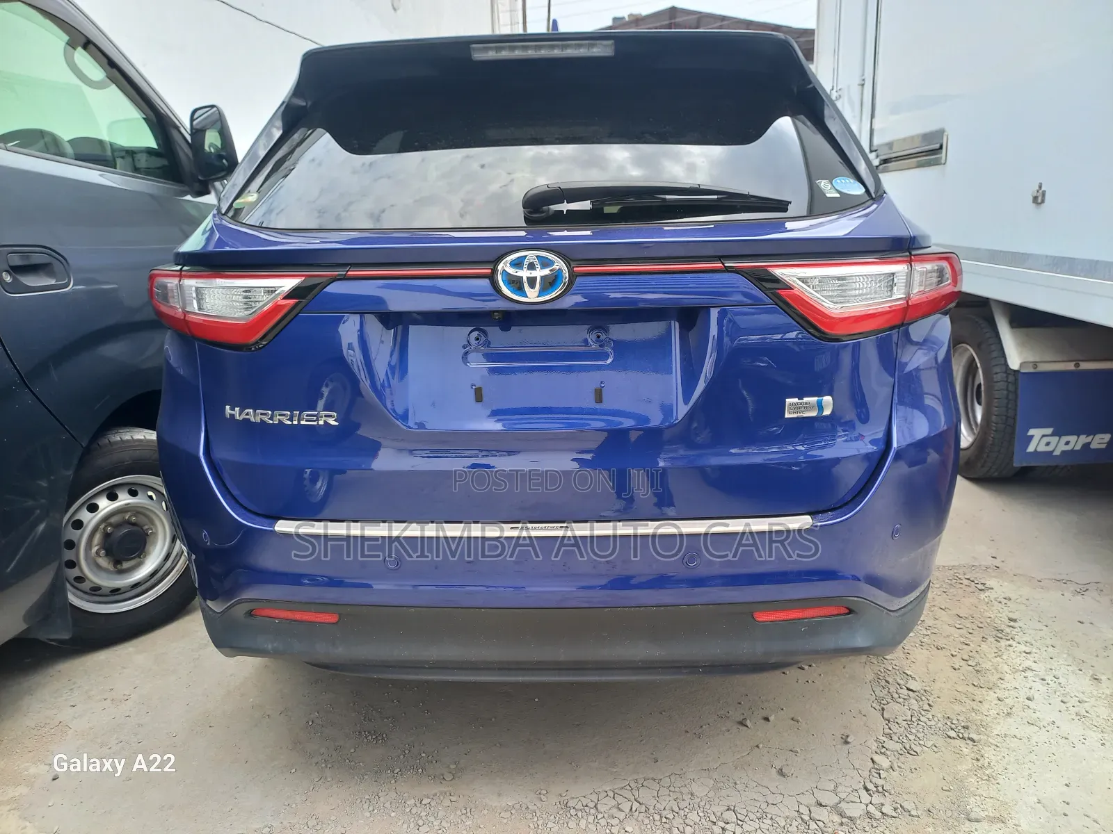 Toyota Harrier 2.5 Hybrid 4WD 2019 Blue