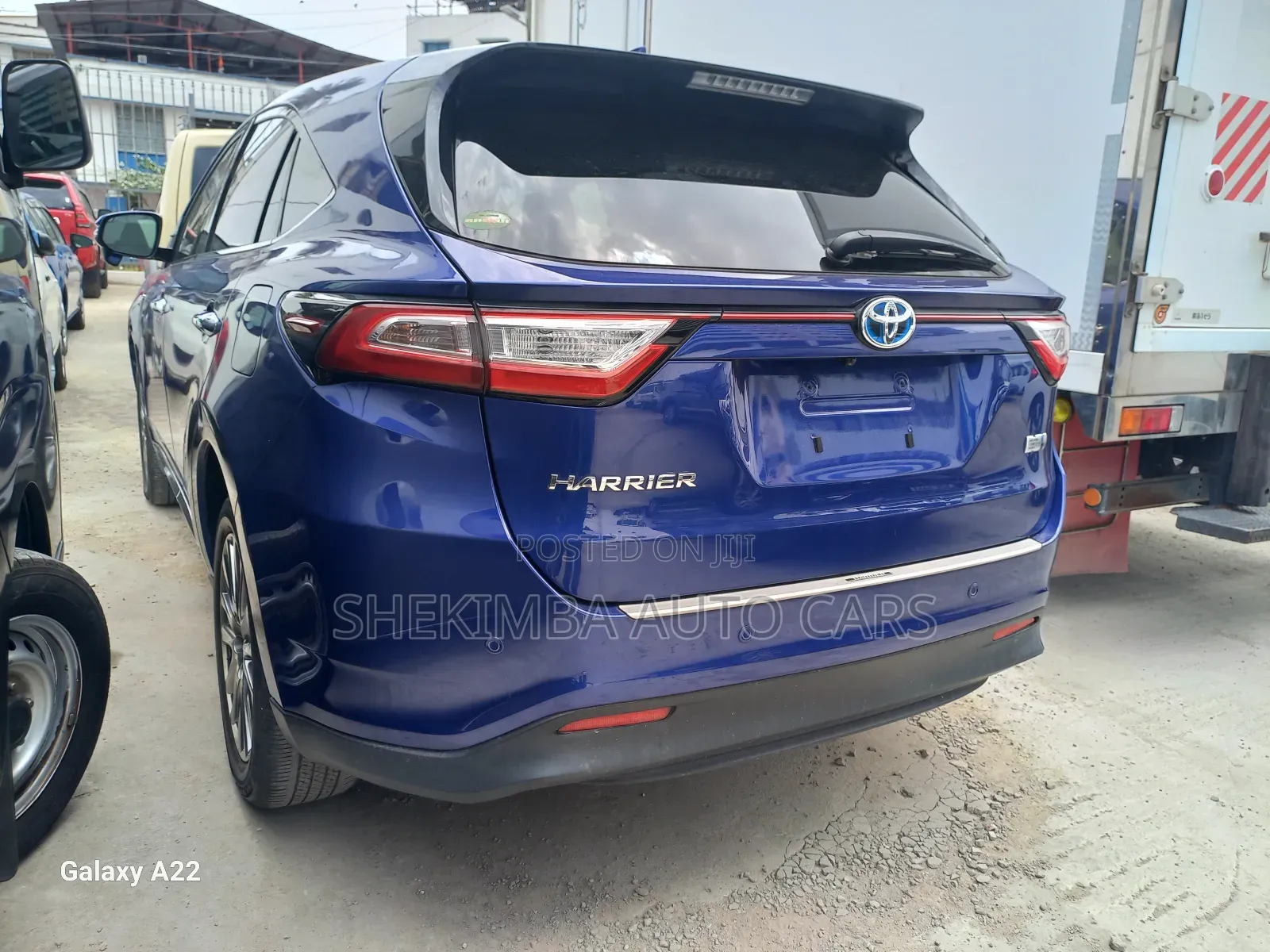 Toyota Harrier 2.5 Hybrid 4WD 2019 Blue
