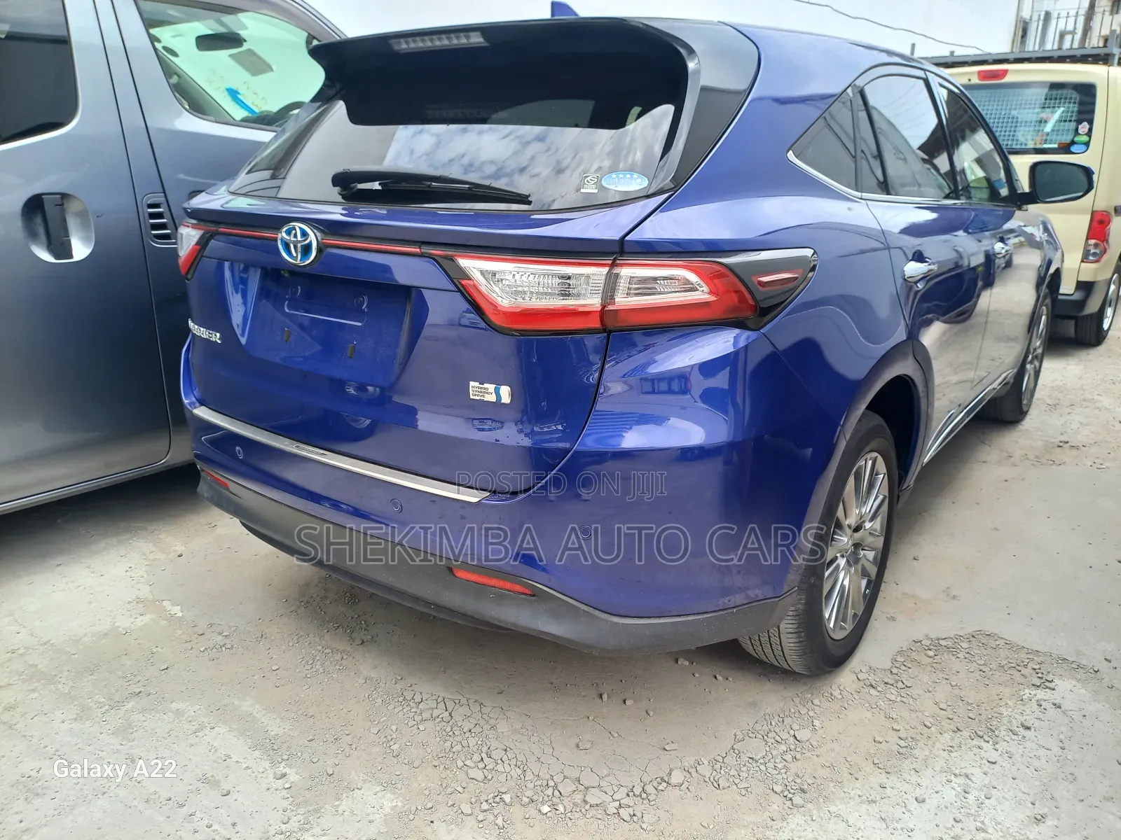 Toyota Harrier 2.5 Hybrid 4WD 2019 Blue