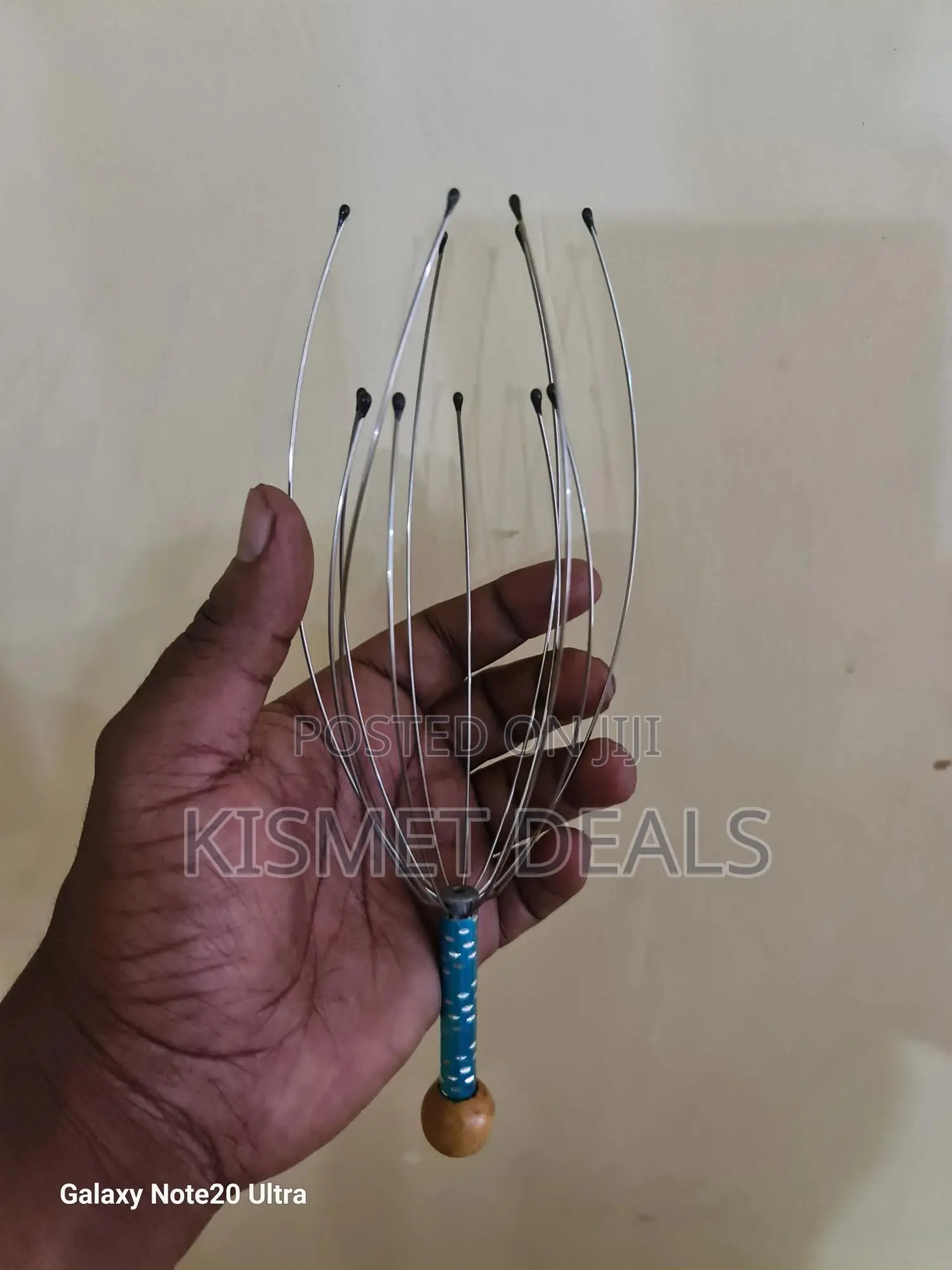 *Octopus Head Scalp Massage Comb