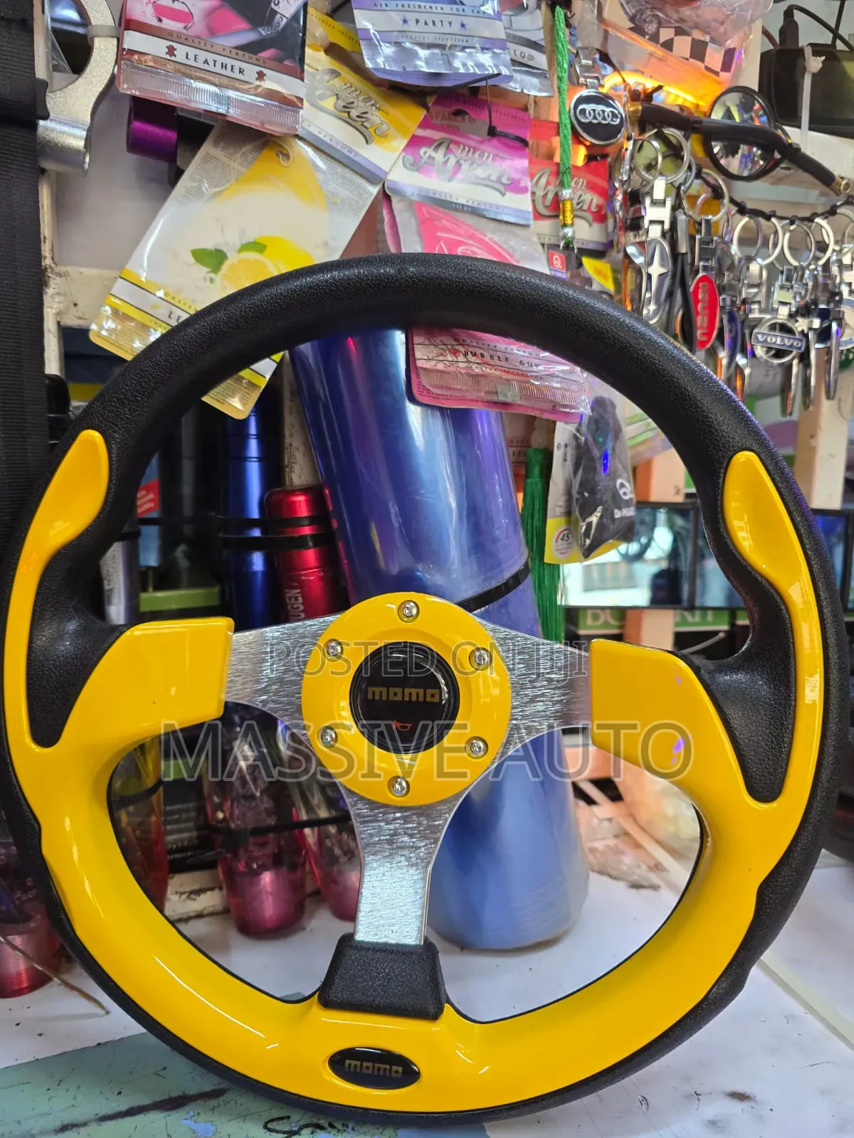 Yellow Black Momo Steering With Boss Kit/ Steering Hub
