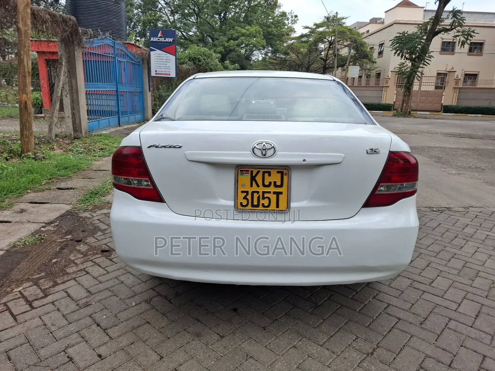 Toyota Axio 2010 Off white