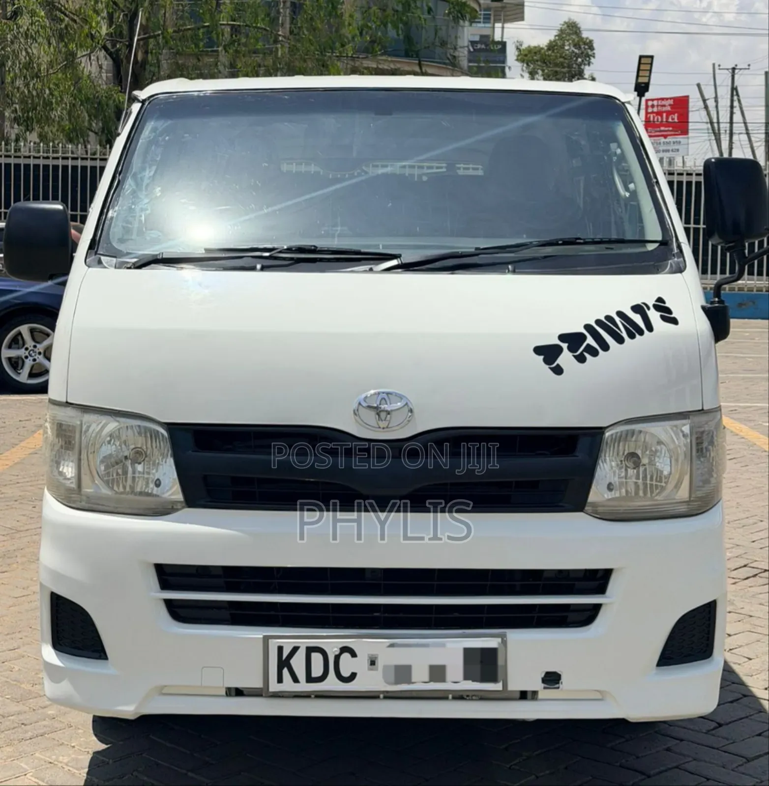 Toyota HiAce 2014 White
