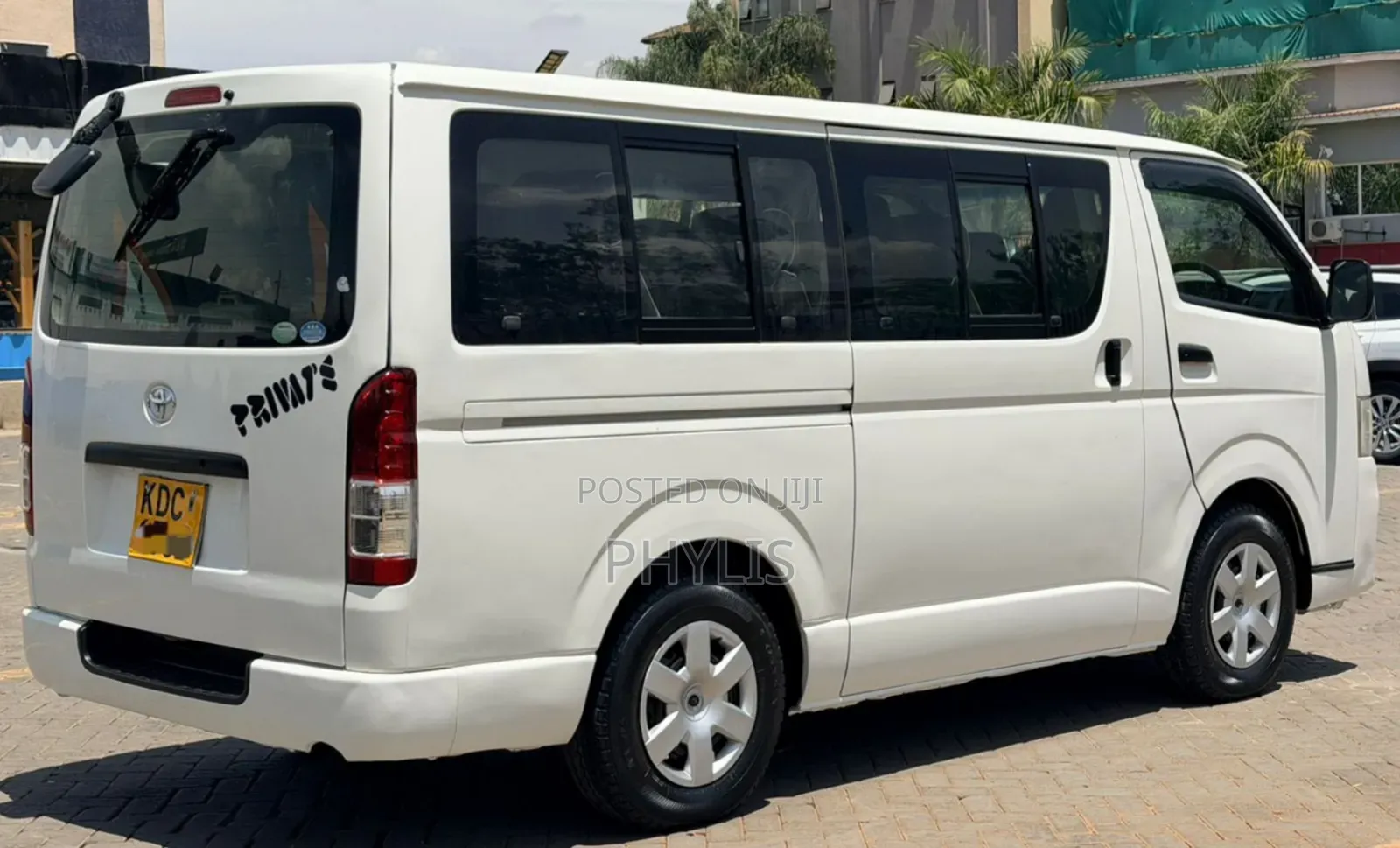 Toyota HiAce 2014 White