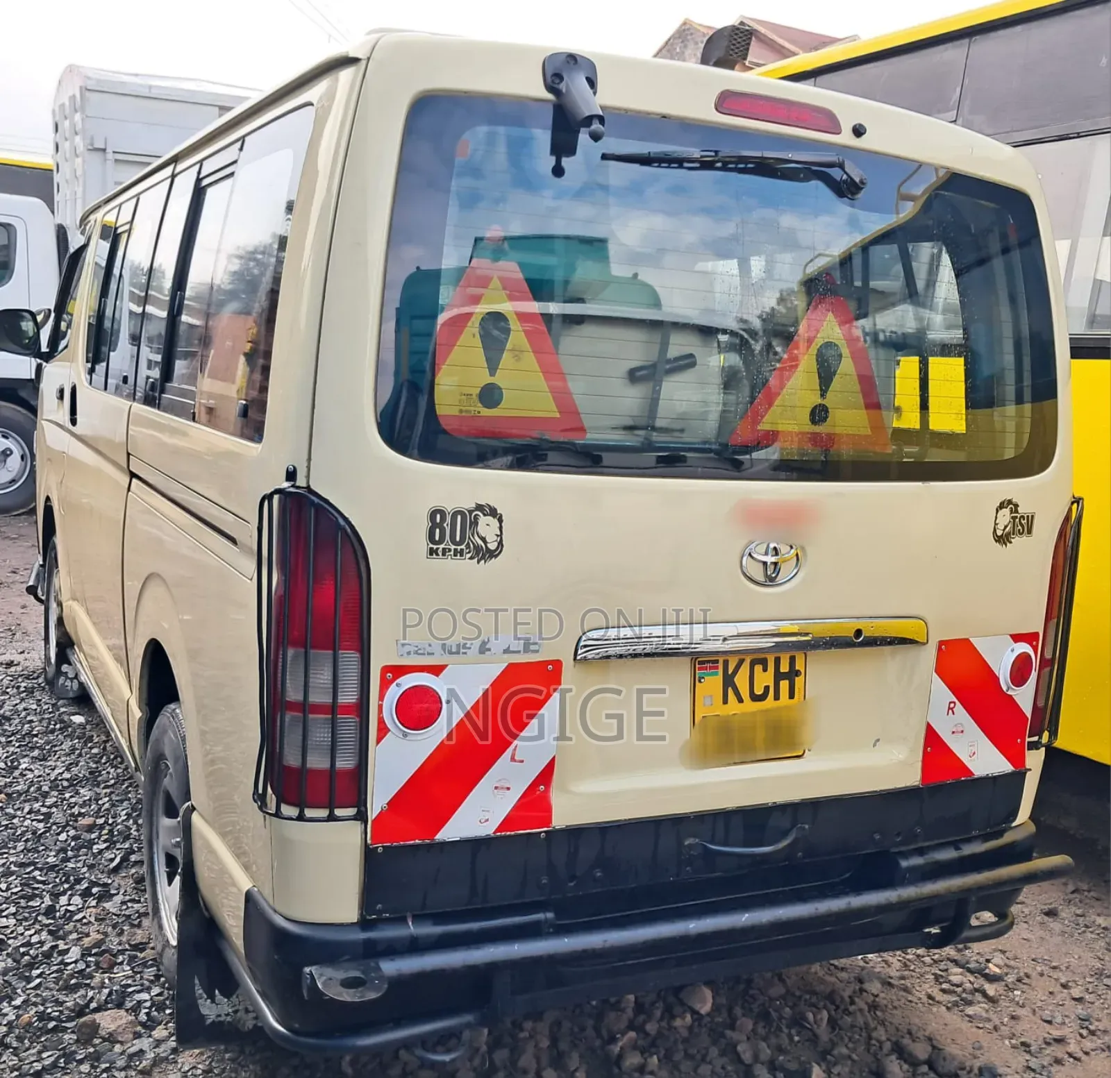 Toyota HiAce 2008 Beige