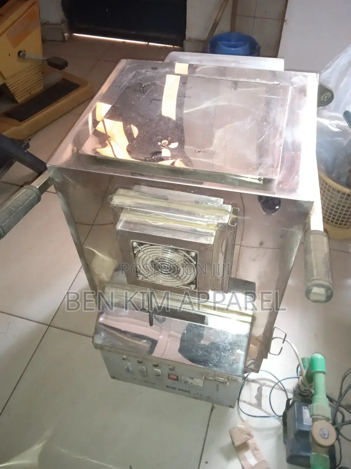 Dry Ice Maker Machine Dim 6000 Events, Disco and Clubs.