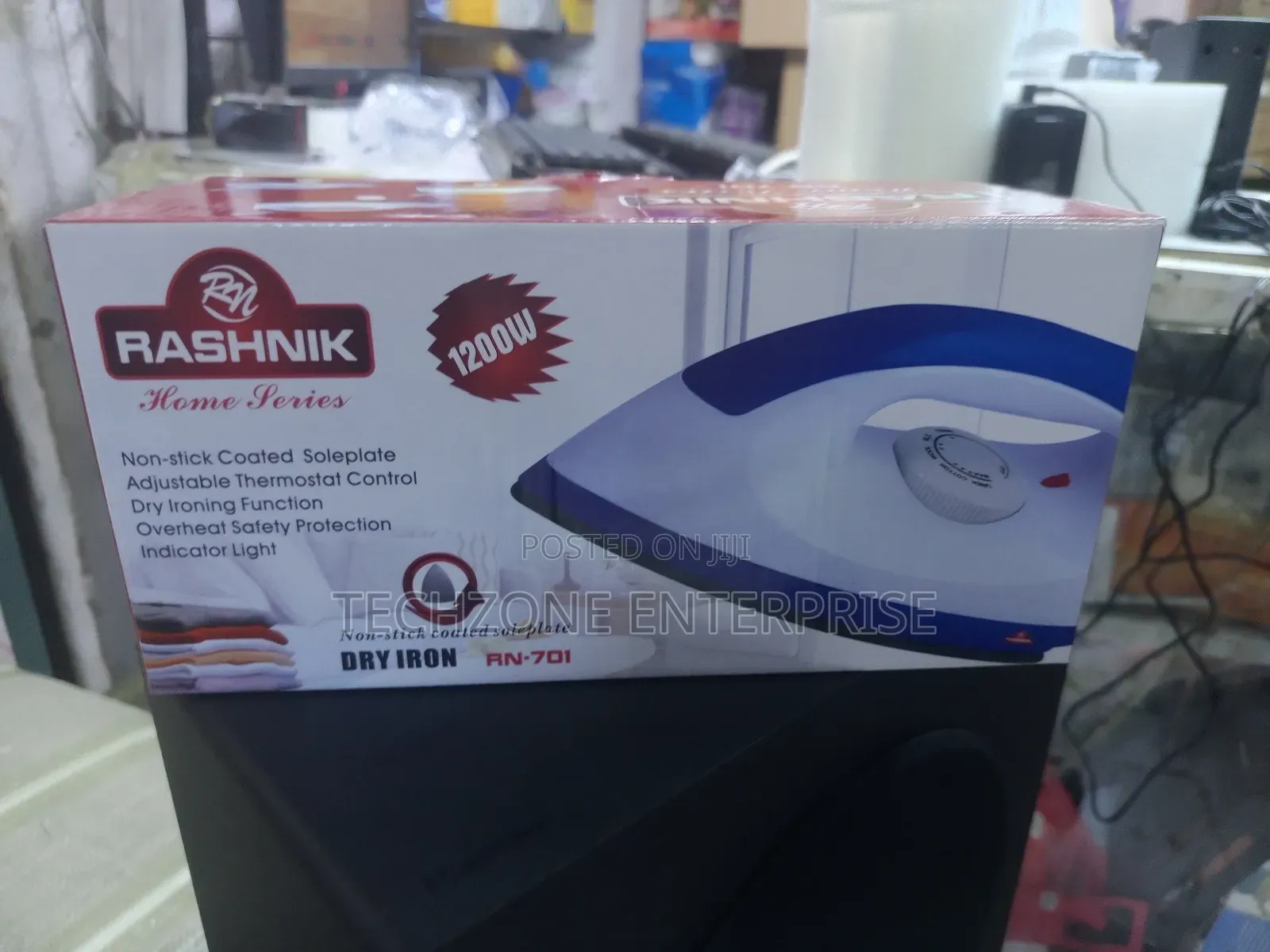 Rashnik Rn-701 Dry Iron With 1200 Watts 