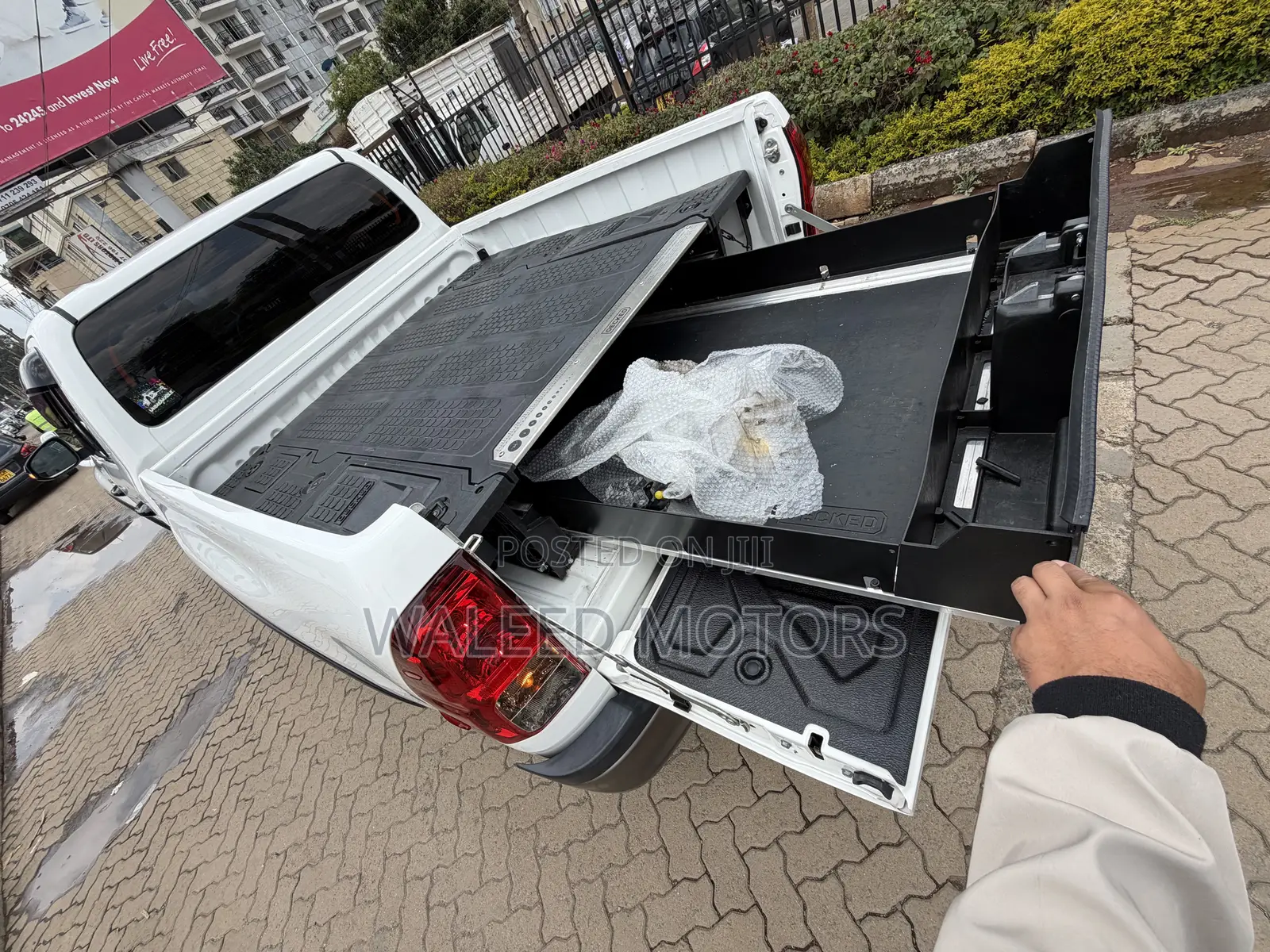 Toyota Hilux 2019 White