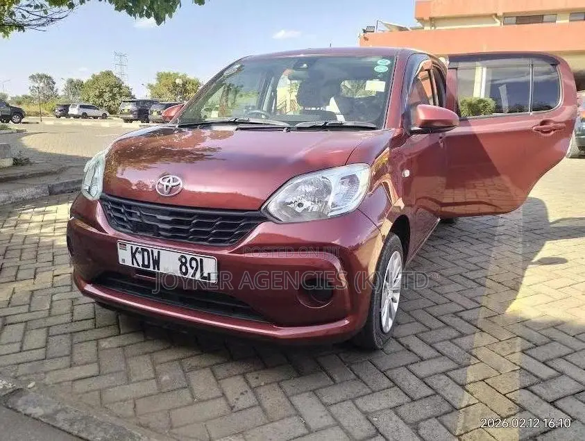 Toyota Passo 1.0 FWD 2018 Maroon