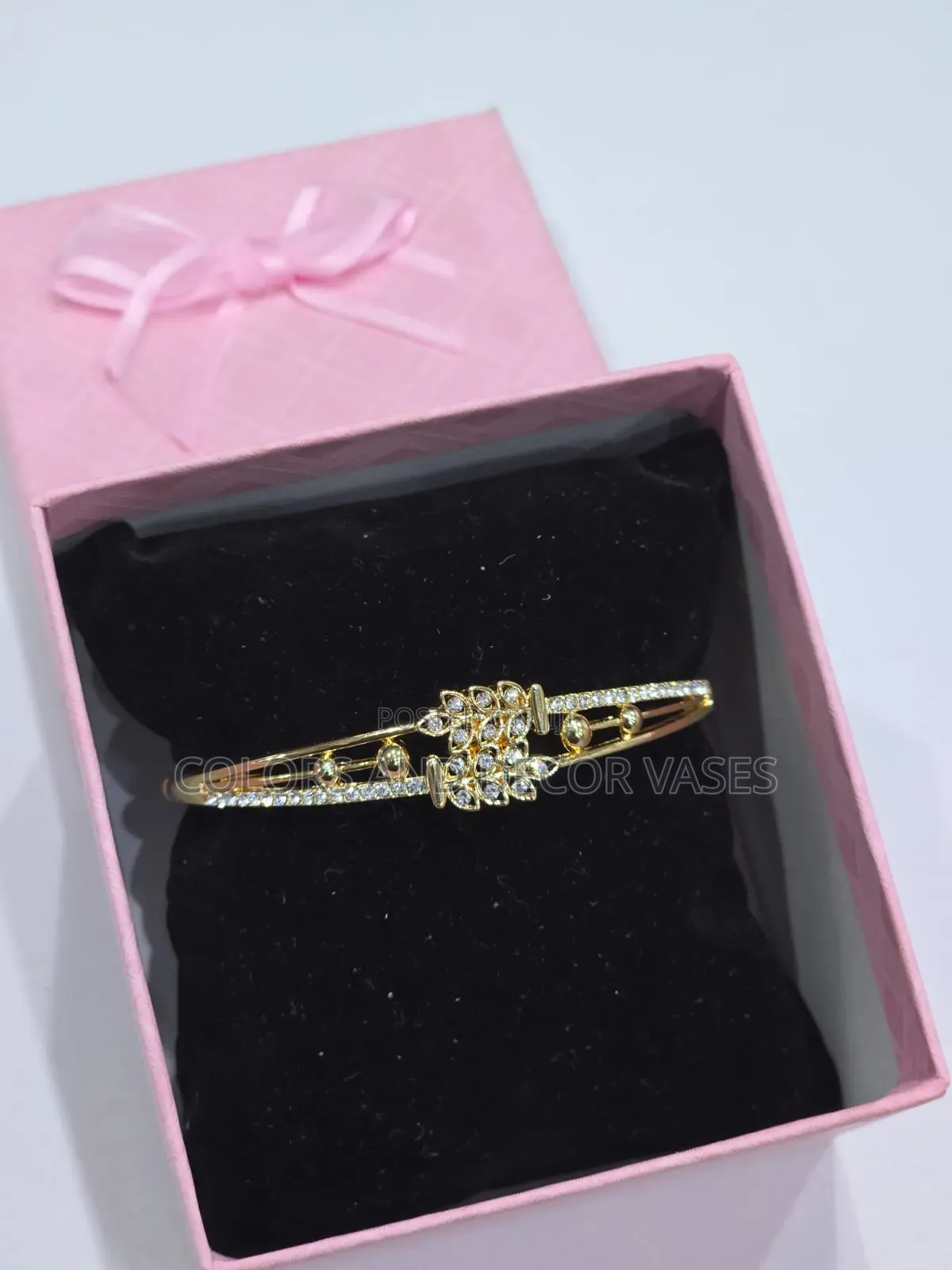 Elegant Soark Bracelet