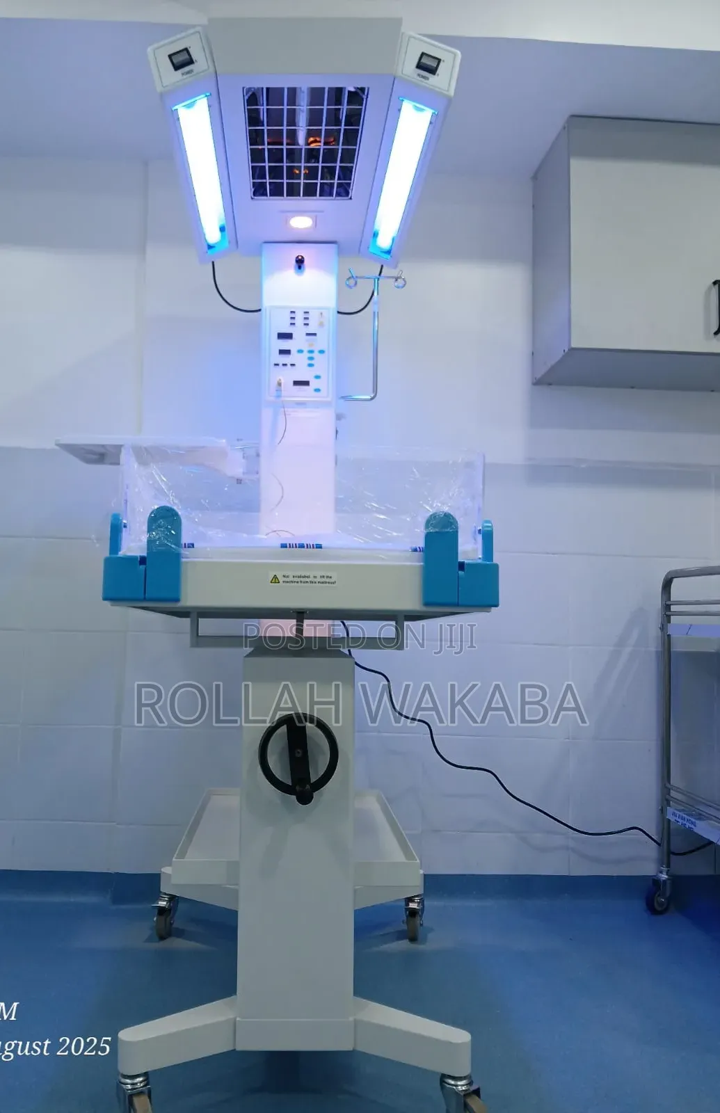 Radiant Warmer With Phototherapy Light