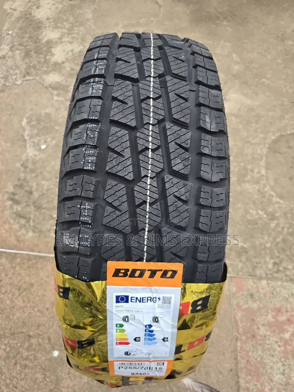 255 /70 R15 Boto Tyres (All Terrein).