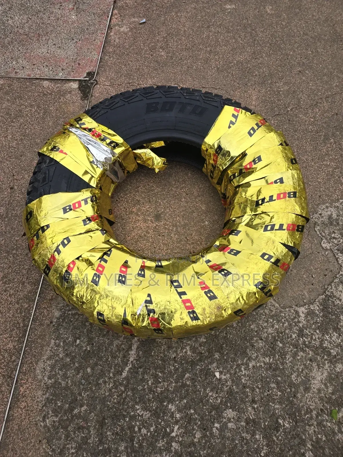 255 /70 R15 Boto Tyres (All Terrein).