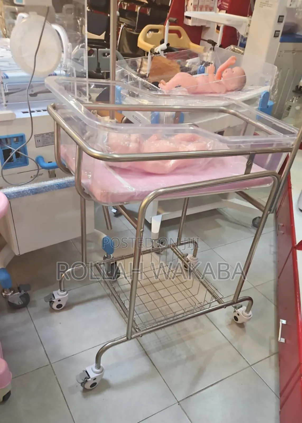 Infant/Baby Crib (Stainless Steel)