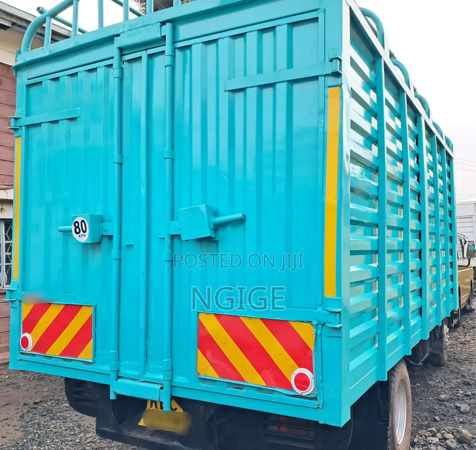 Isuzu NMR-Lorry