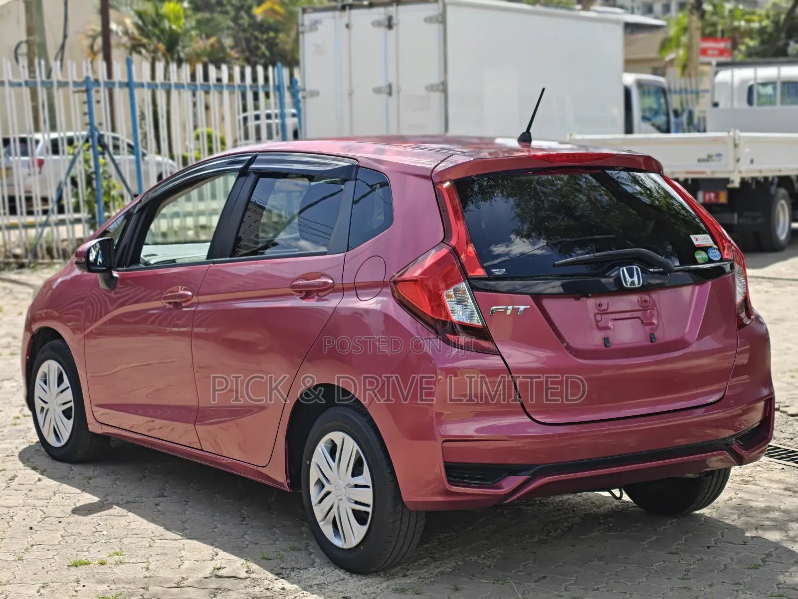 Honda Fit EX 2018 Pink