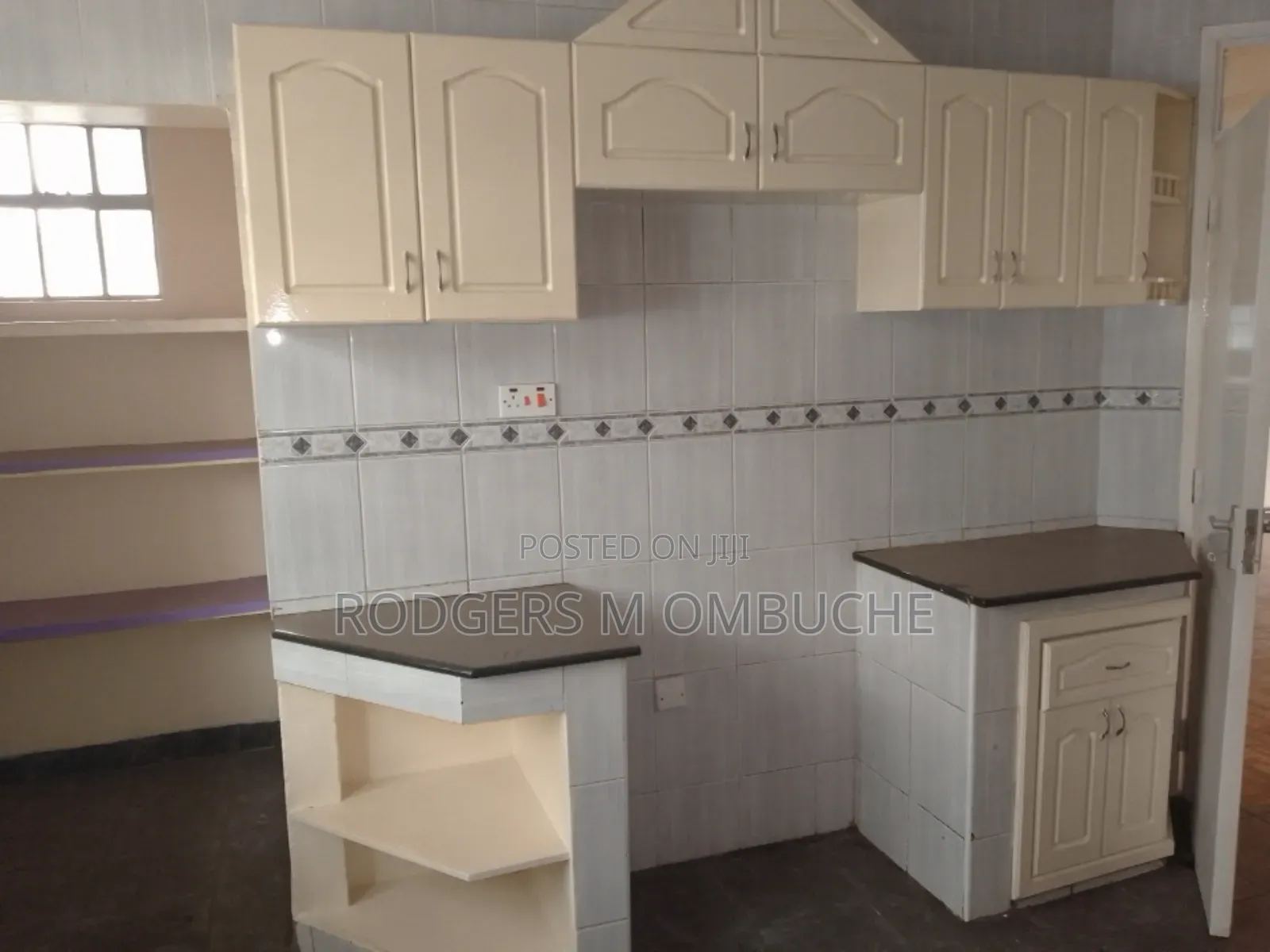 3bdrm Apartment in Valley Arcade for rent