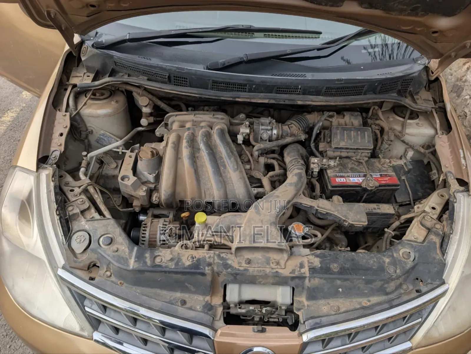 Nissan Tiida 1.5L 16V 2010 Gold