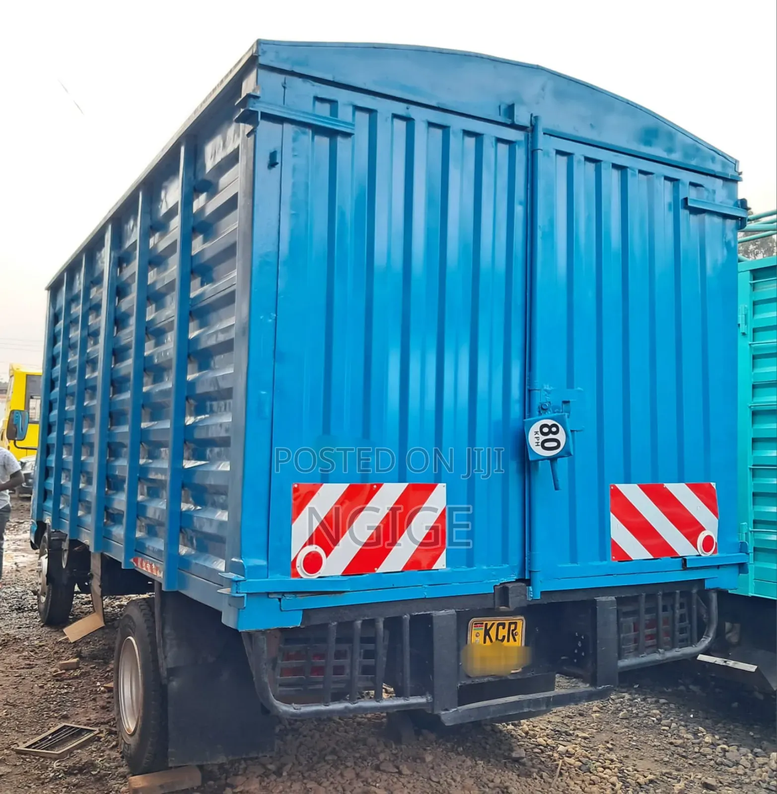 Isuzu NPR Truck