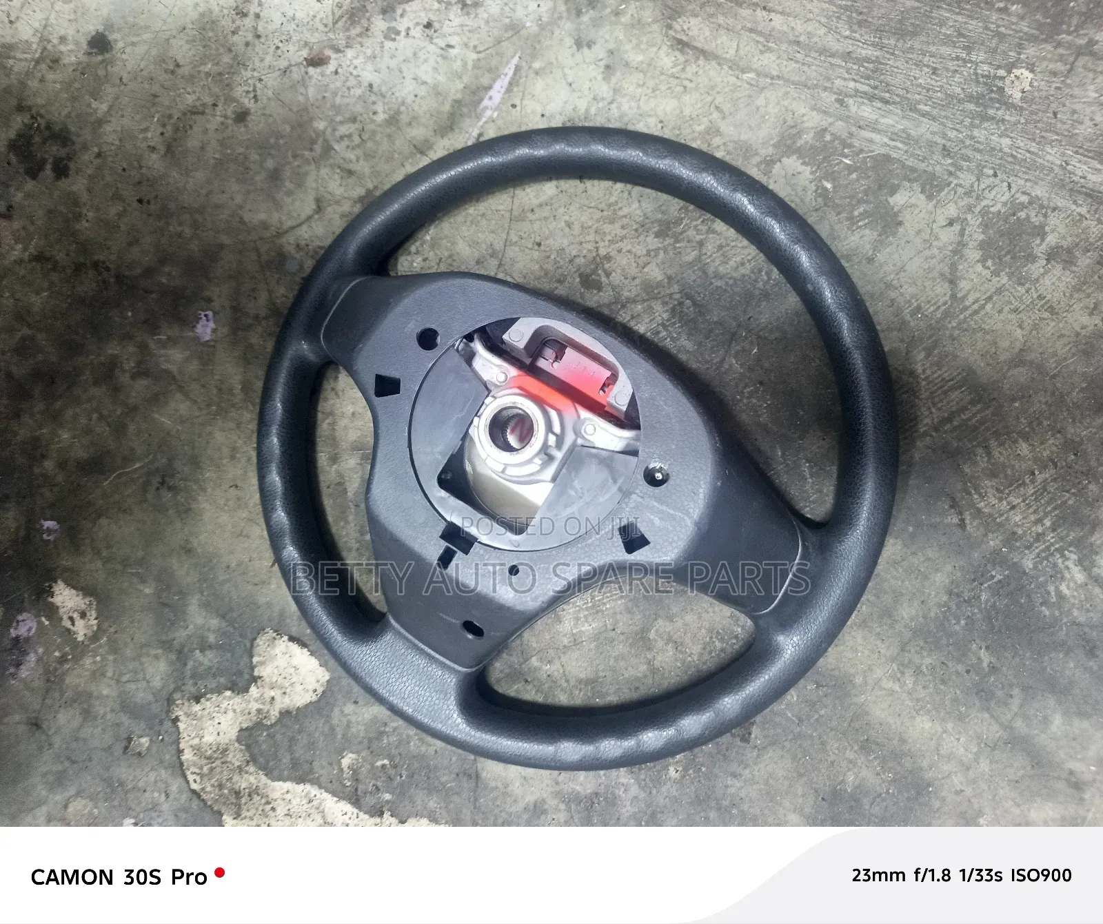 Daihasu Mira Complete Steering Wheel