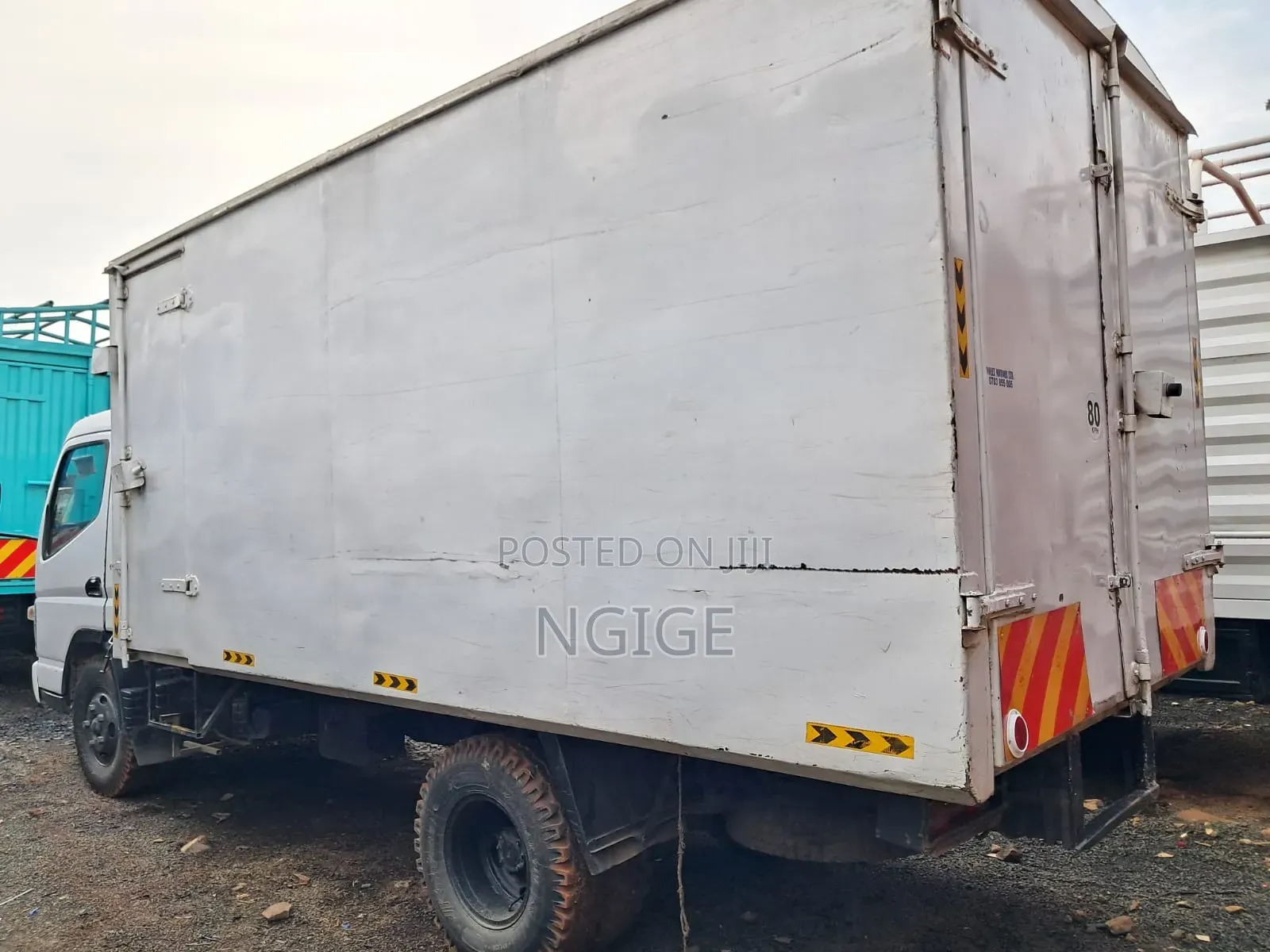 Mitsubishi Canter Truck